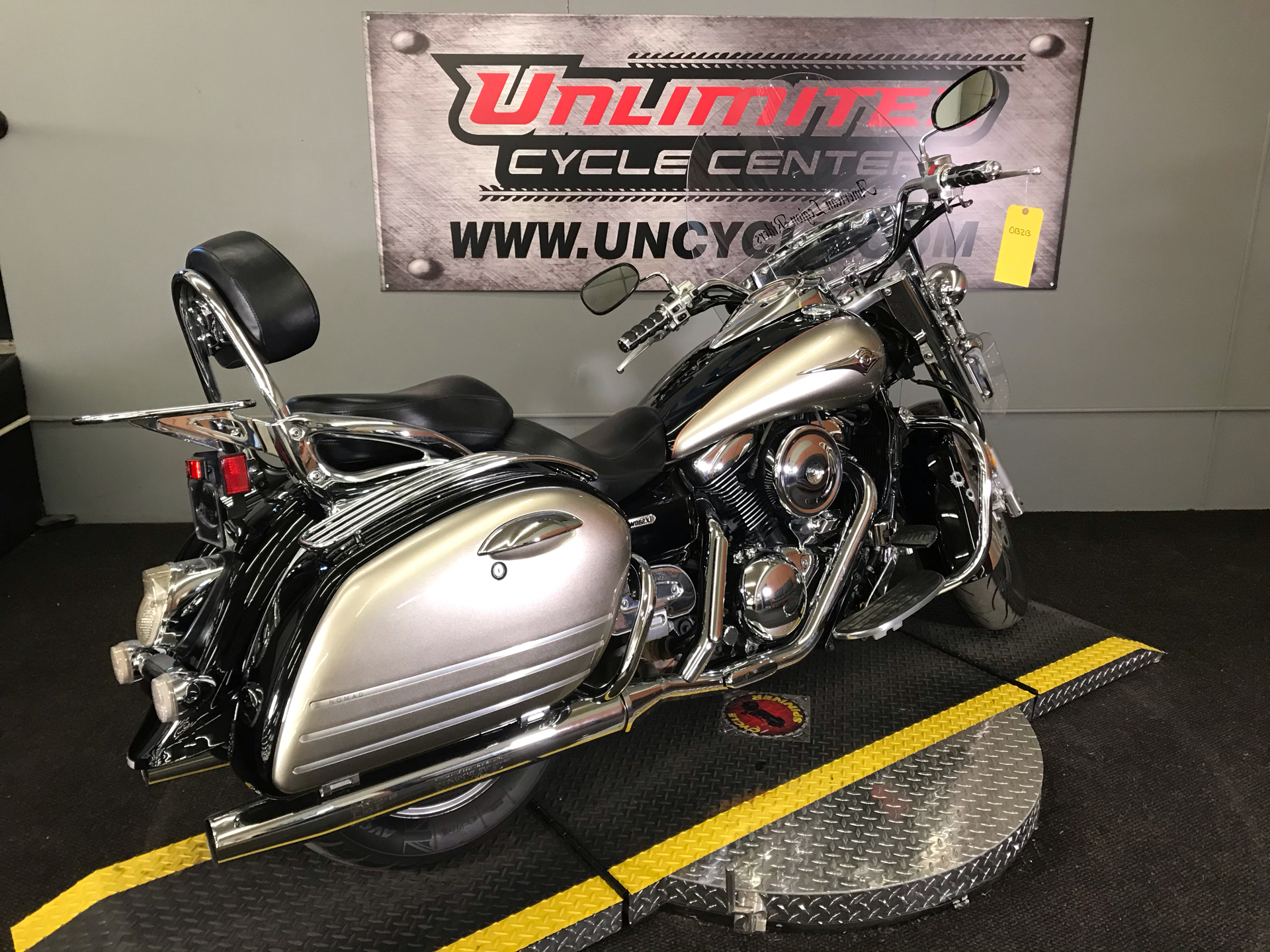 2007 kawasaki vulcan nomad 1600 accessories