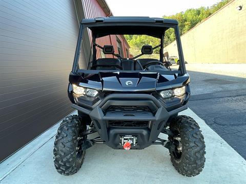 2022 Can-Am Defender Pro XT HD10 in Tyrone, Pennsylvania - Photo 2