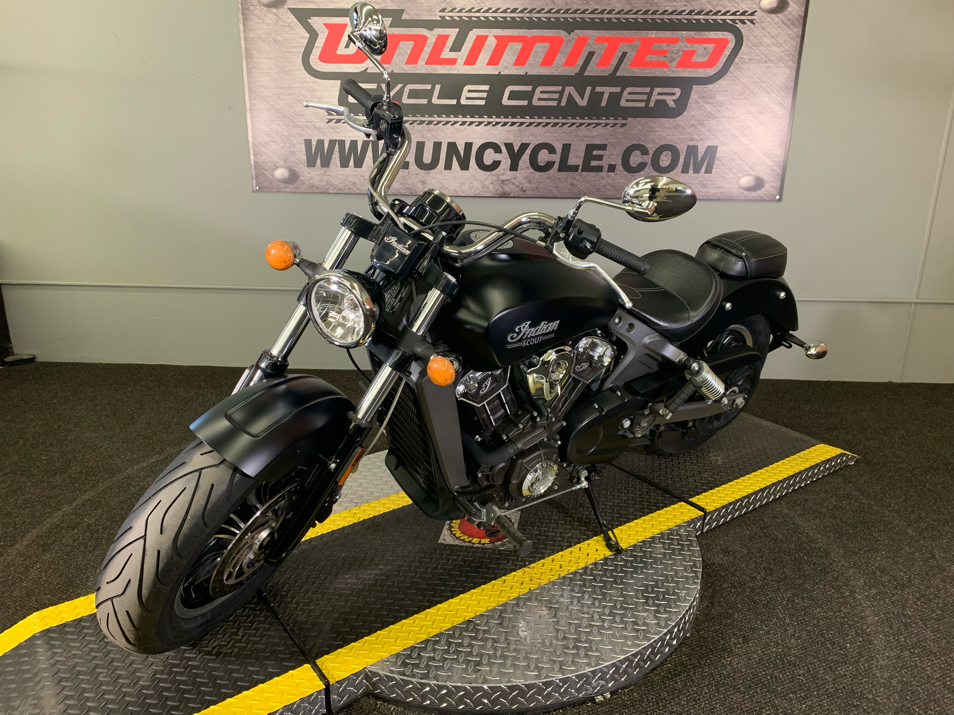 2016 Indian Scout™ in Tyrone, Pennsylvania - Photo 3