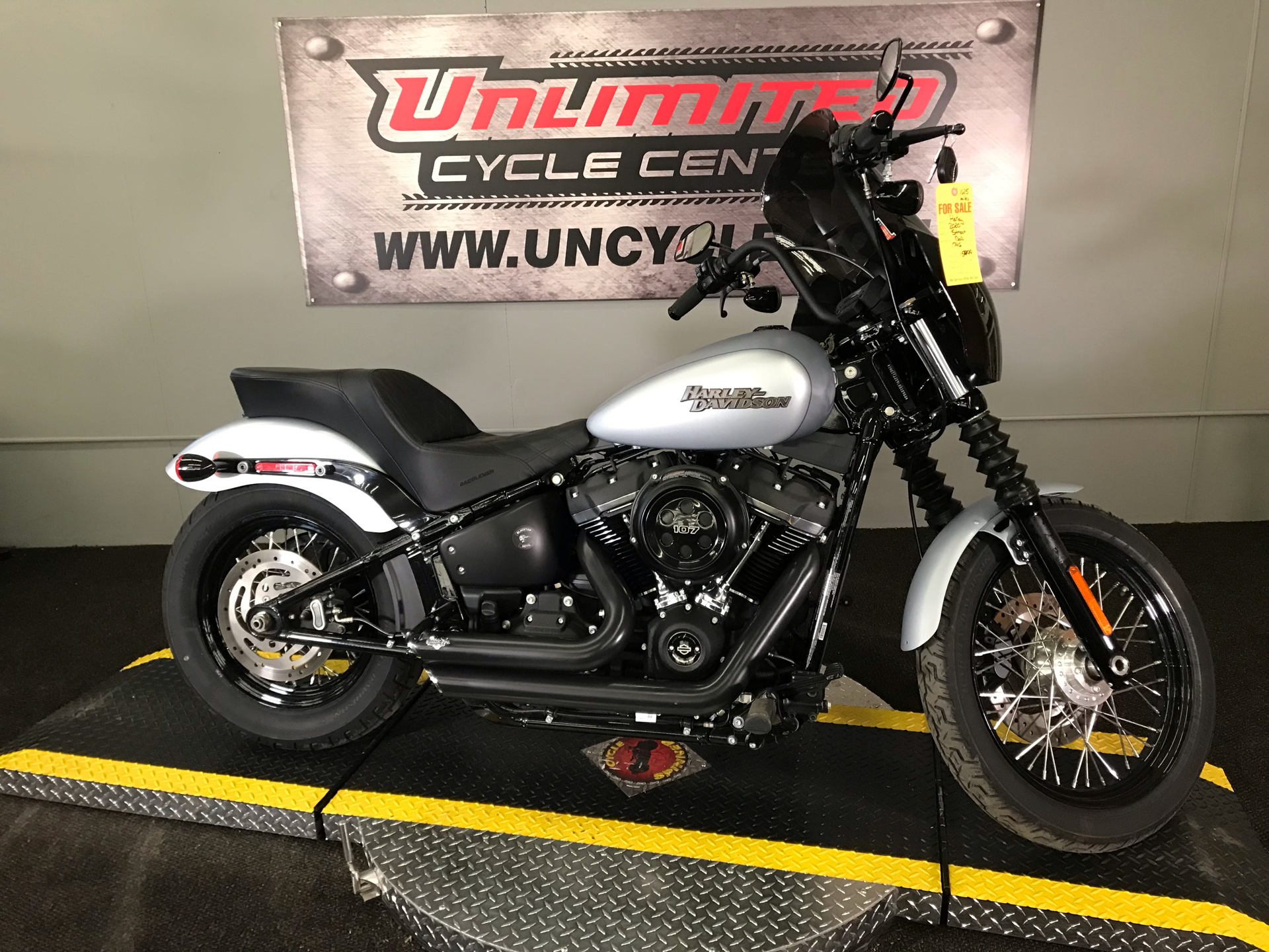2020 Harley-Davidson Street Bob® in Tyrone, Pennsylvania - Photo 2