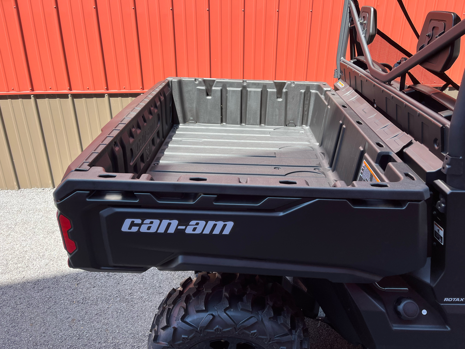 2024 Can-Am Defender DPS HD9 in Tyrone, Pennsylvania - Photo 5