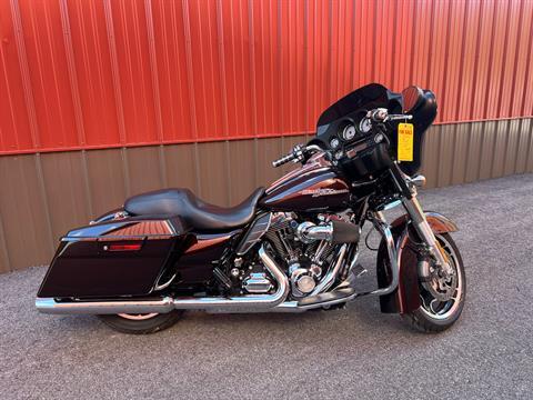 2011 Harley-Davidson Street Glide® in Tyrone, Pennsylvania - Photo 2
