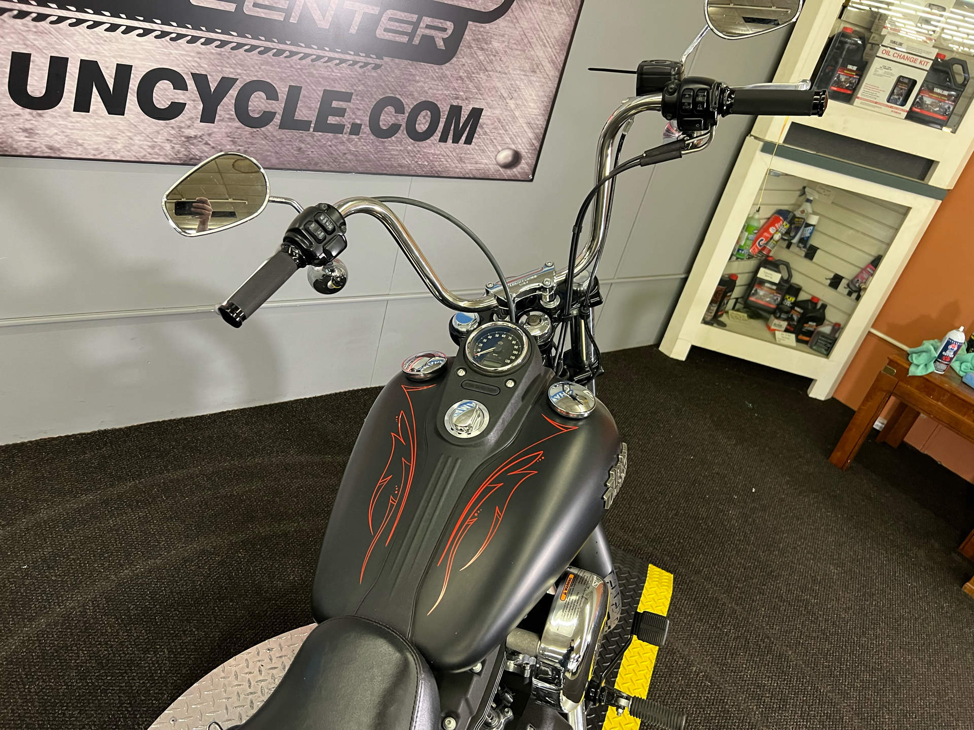 2015 Harley-Davidson Street Bob® in Tyrone, Pennsylvania - Photo 17