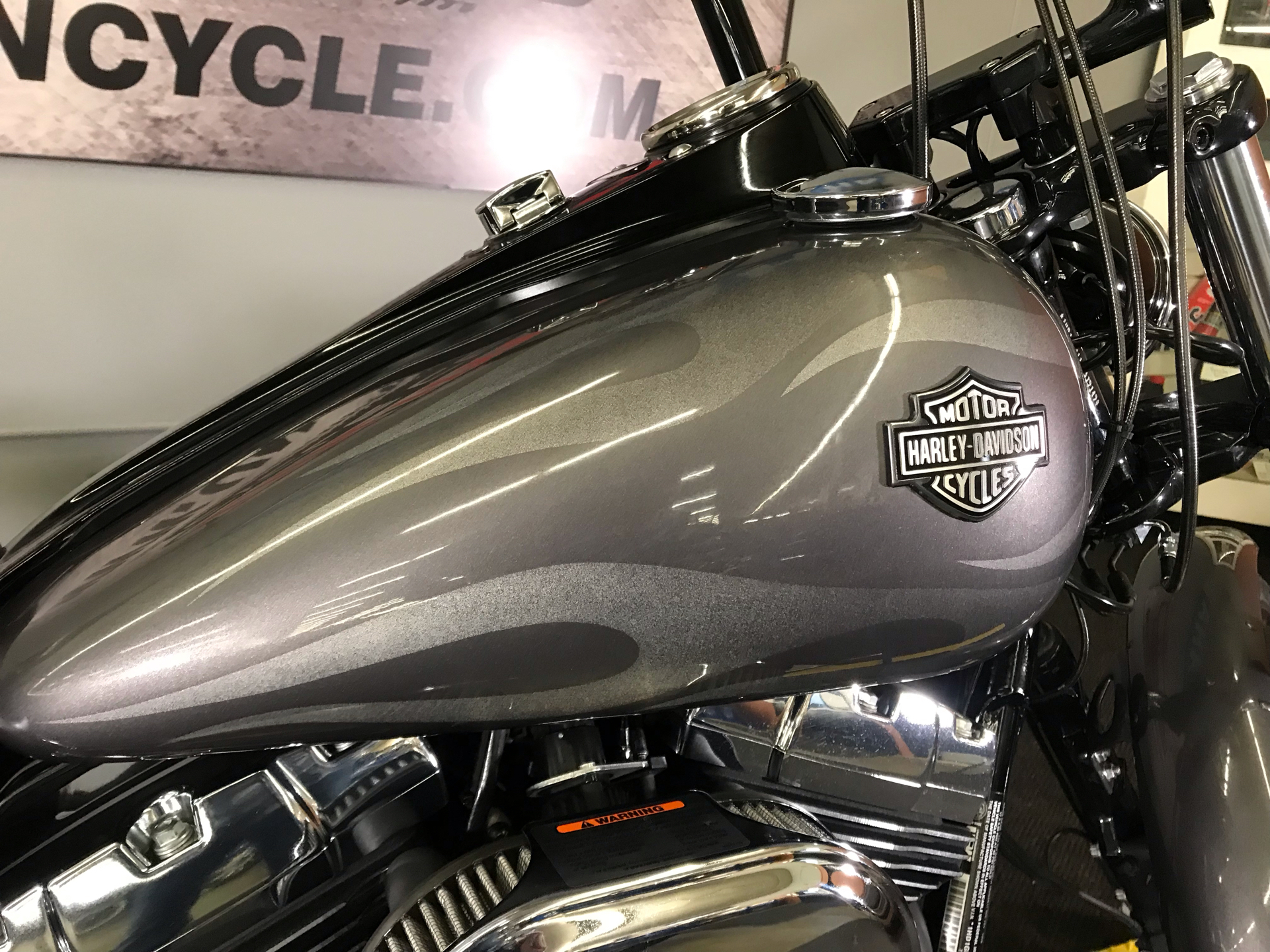 2016 Harley-Davidson Wide Glide® in Tyrone, Pennsylvania - Photo 4