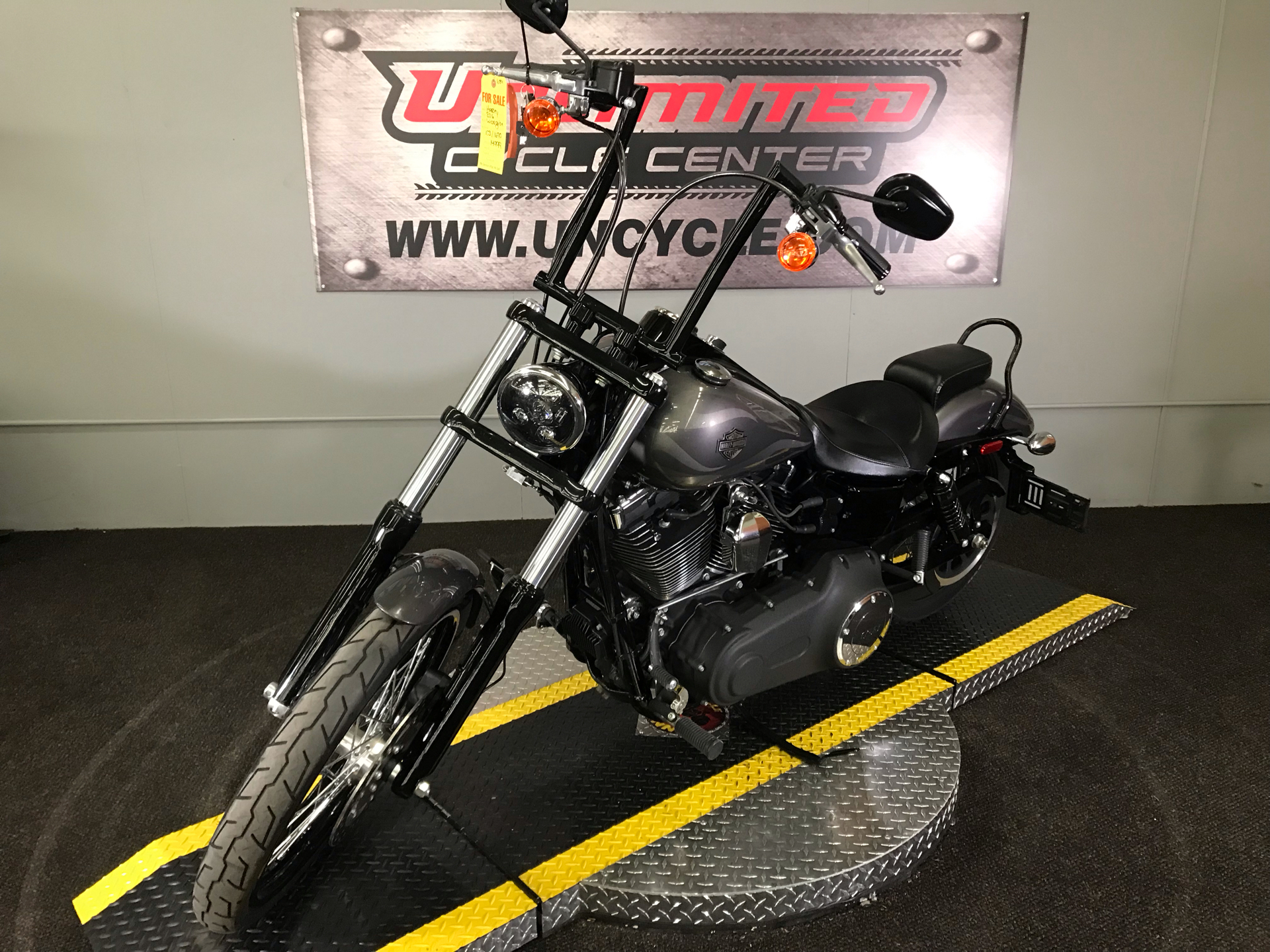 2016 Harley-Davidson Wide Glide® in Tyrone, Pennsylvania - Photo 8