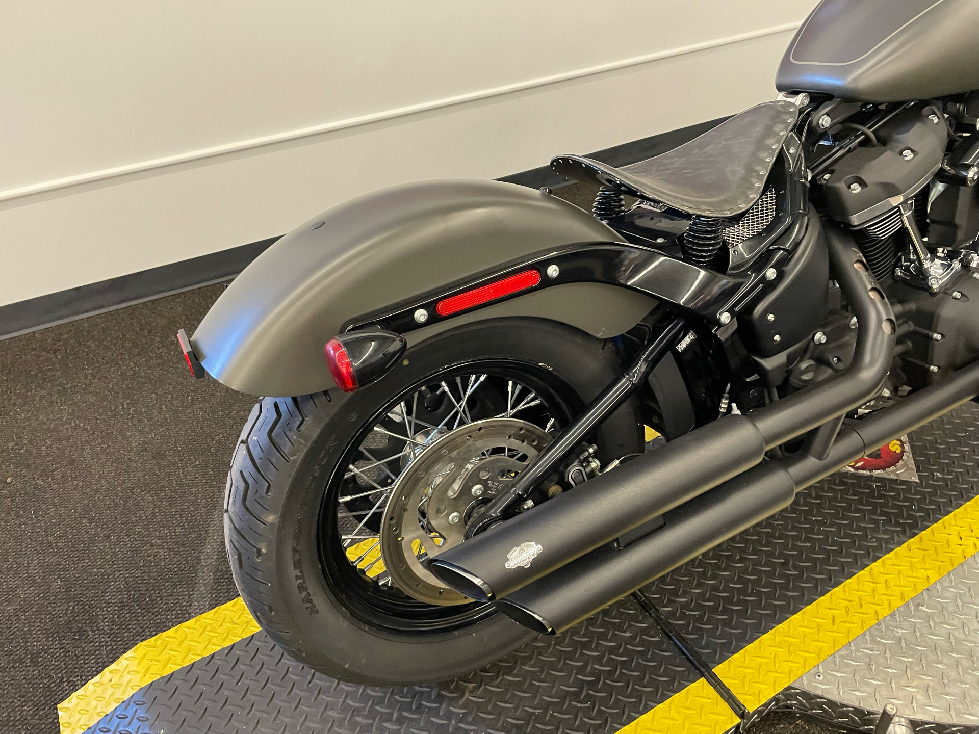 2019 Harley-Davidson Street Bob® in Tyrone, Pennsylvania - Photo 6