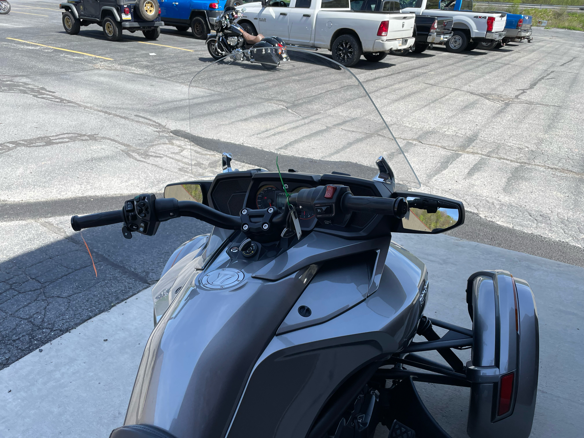 2017 Can-Am Spyder F3 Limited in Tyrone, Pennsylvania - Photo 7