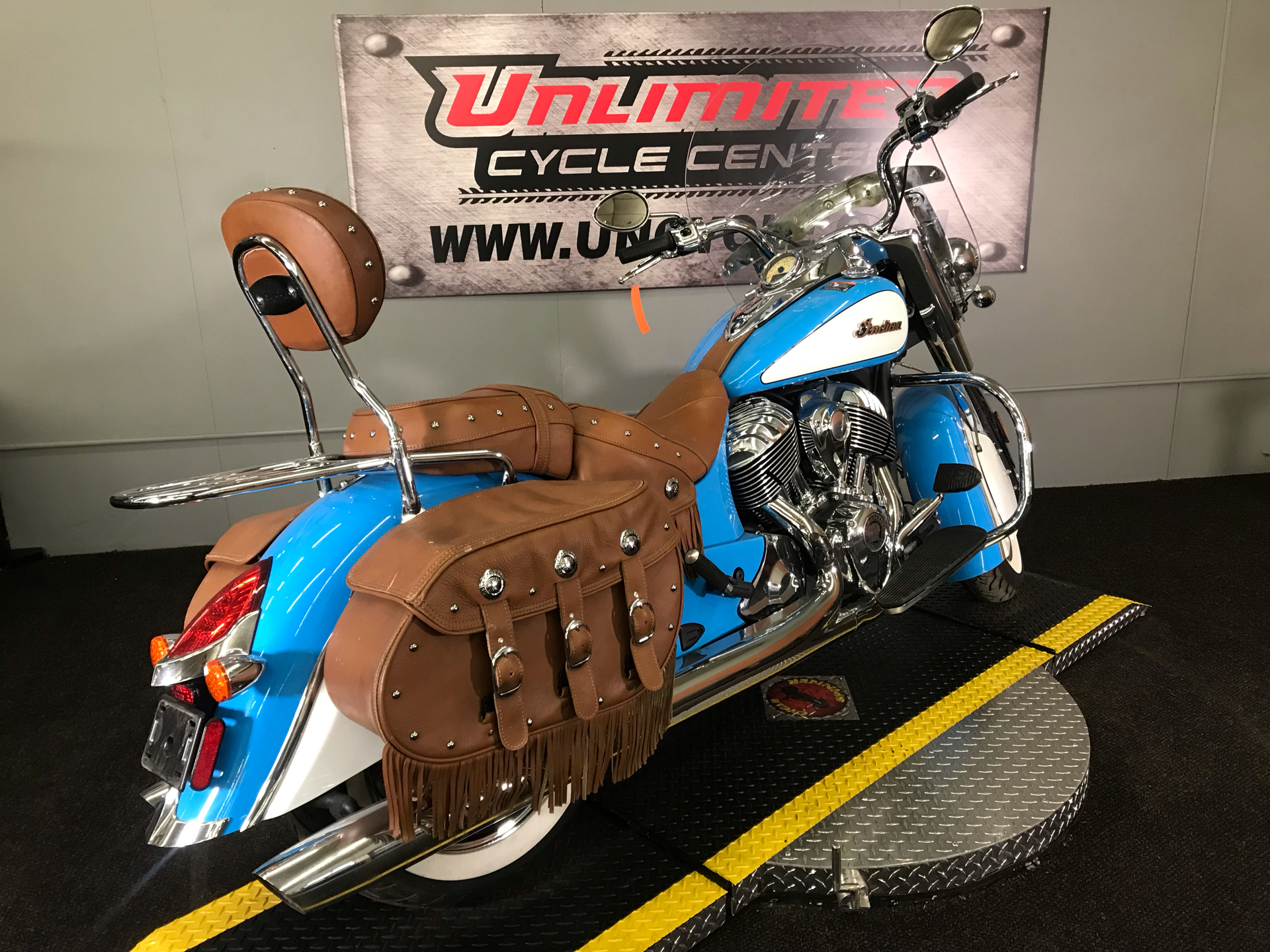 2018 Indian Chief® Vintage ABS in Tyrone, Pennsylvania - Photo 15
