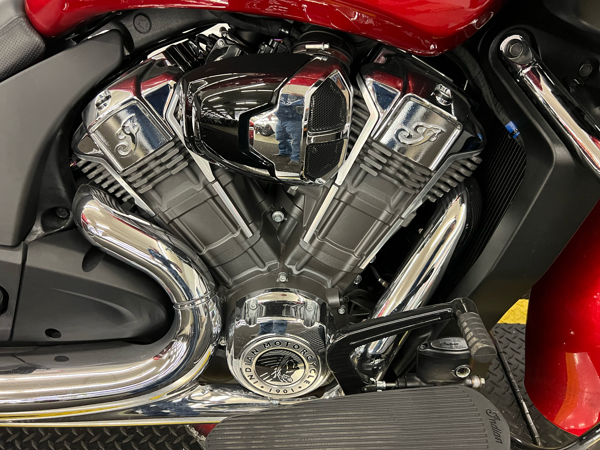 2020 Indian Motorcycle Challenger® Limited in Tyrone, Pennsylvania - Photo 3