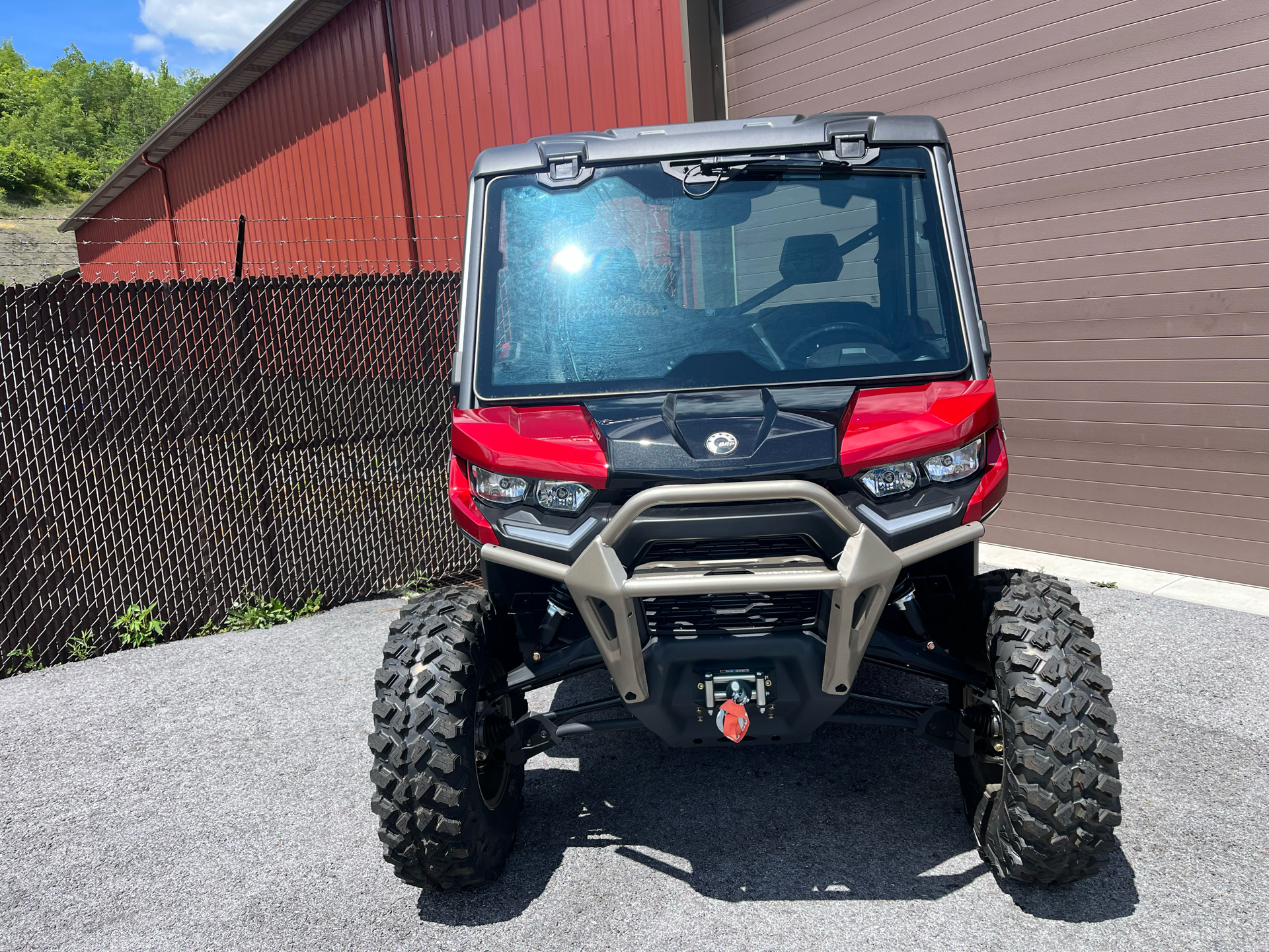 2024 Can-Am Defender Limited in Tyrone, Pennsylvania - Photo 2
