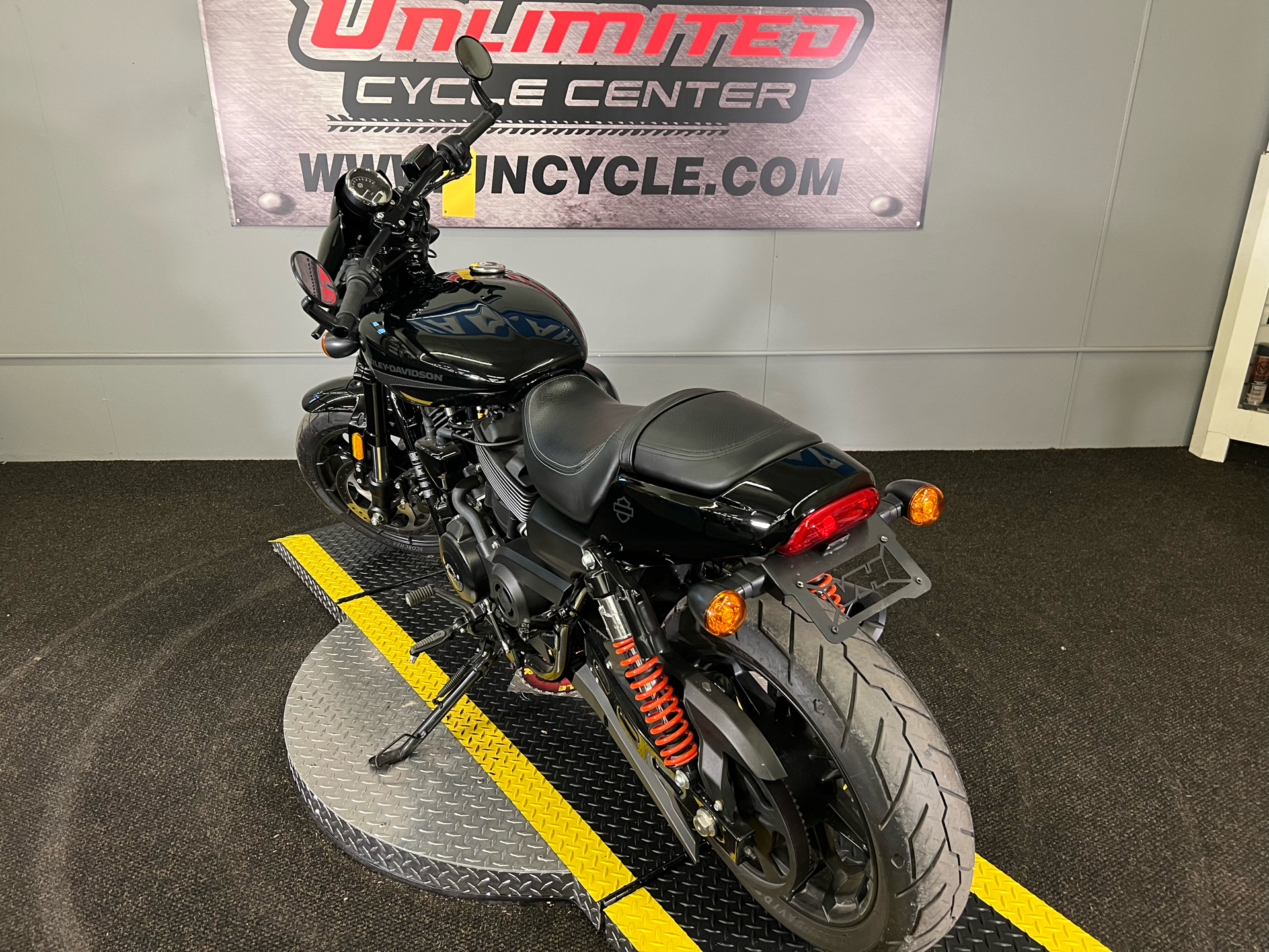 2018 Harley-Davidson Street Rod® in Tyrone, Pennsylvania - Photo 13