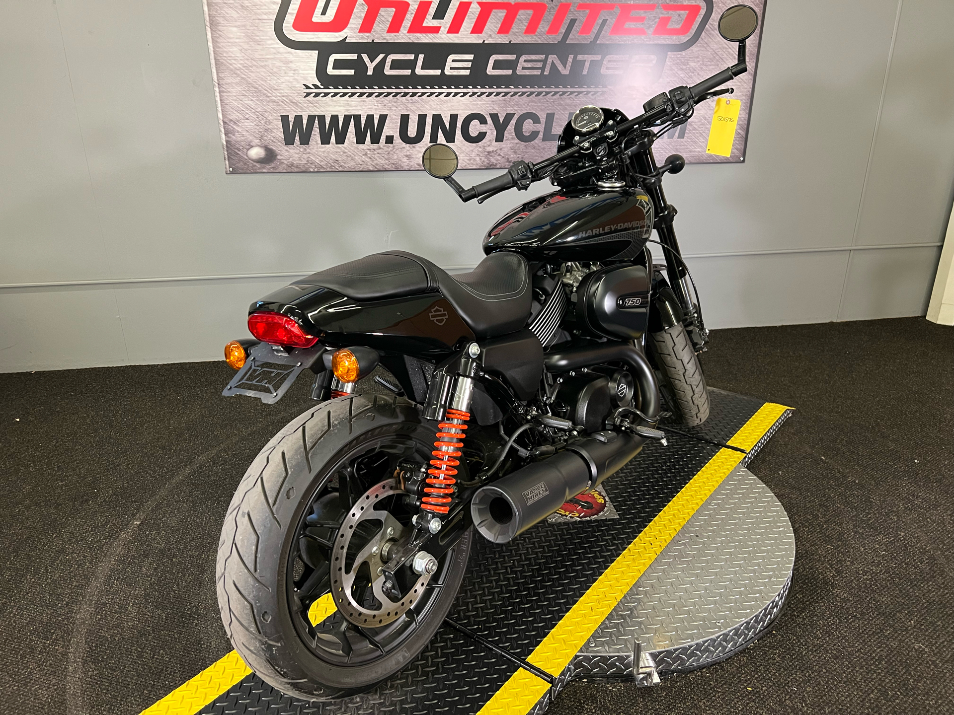 2018 Harley-Davidson Street Rod® in Tyrone, Pennsylvania - Photo 14