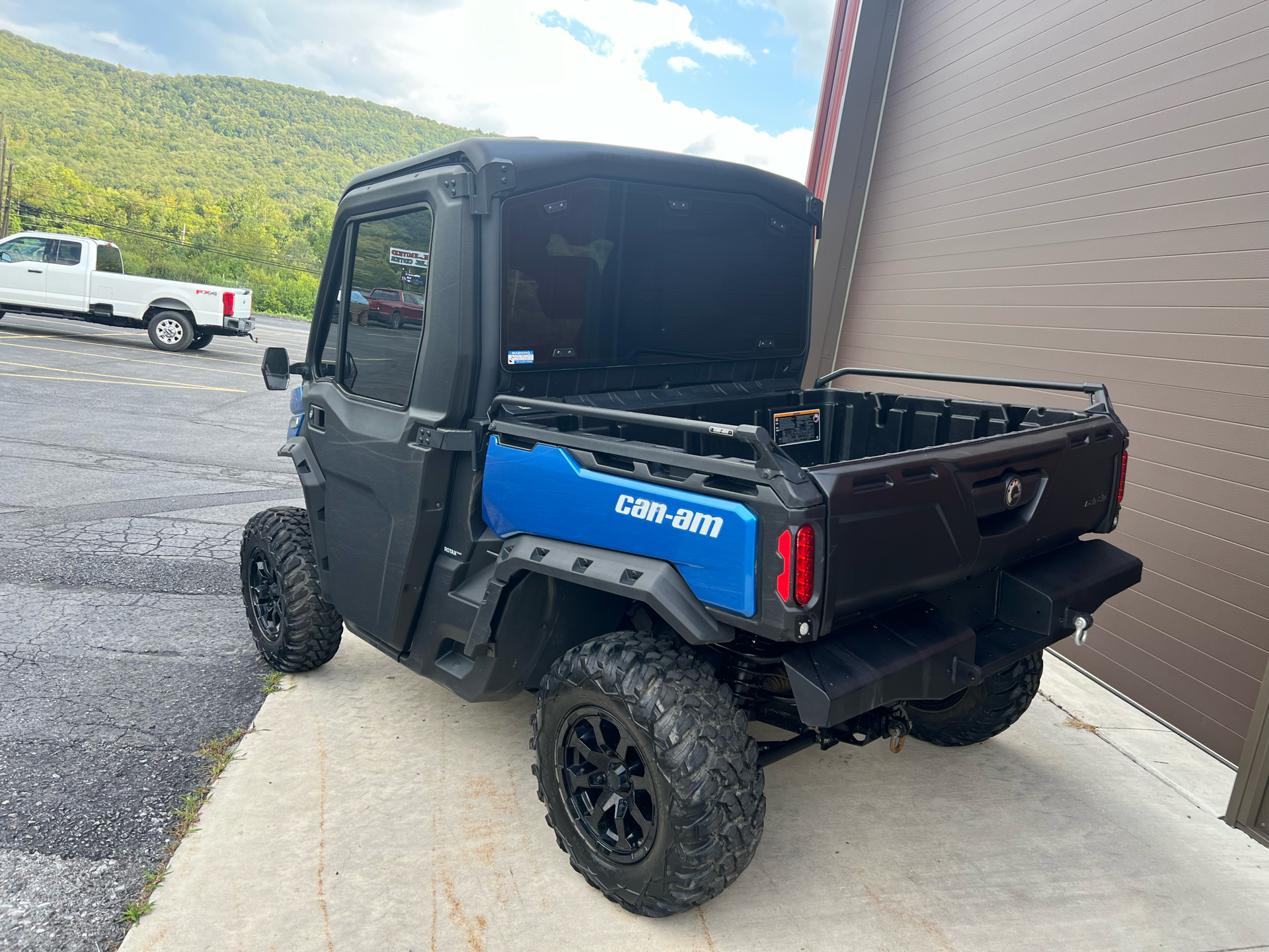 2021 Can-Am Defender Limited HD10 in Tyrone, Pennsylvania - Photo 7