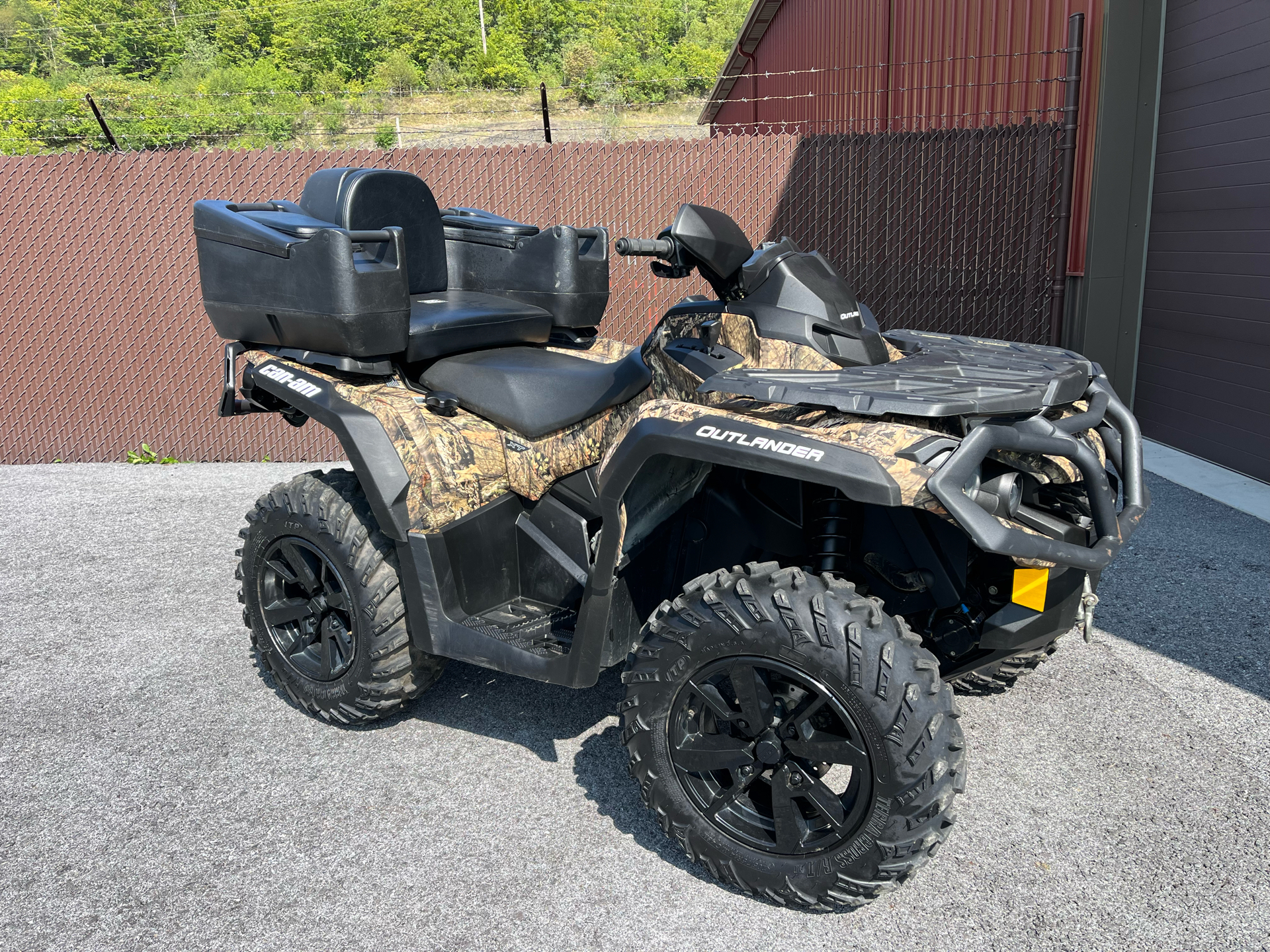 2021 Can-Am Outlander XT 1000R in Tyrone, Pennsylvania - Photo 1