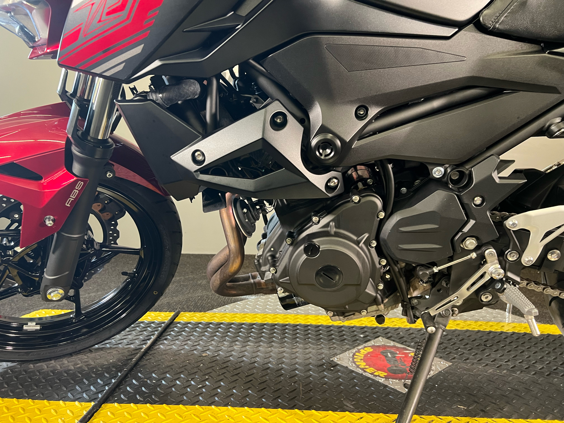2019 Kawasaki Z400 ABS in Tyrone, Pennsylvania - Photo 7