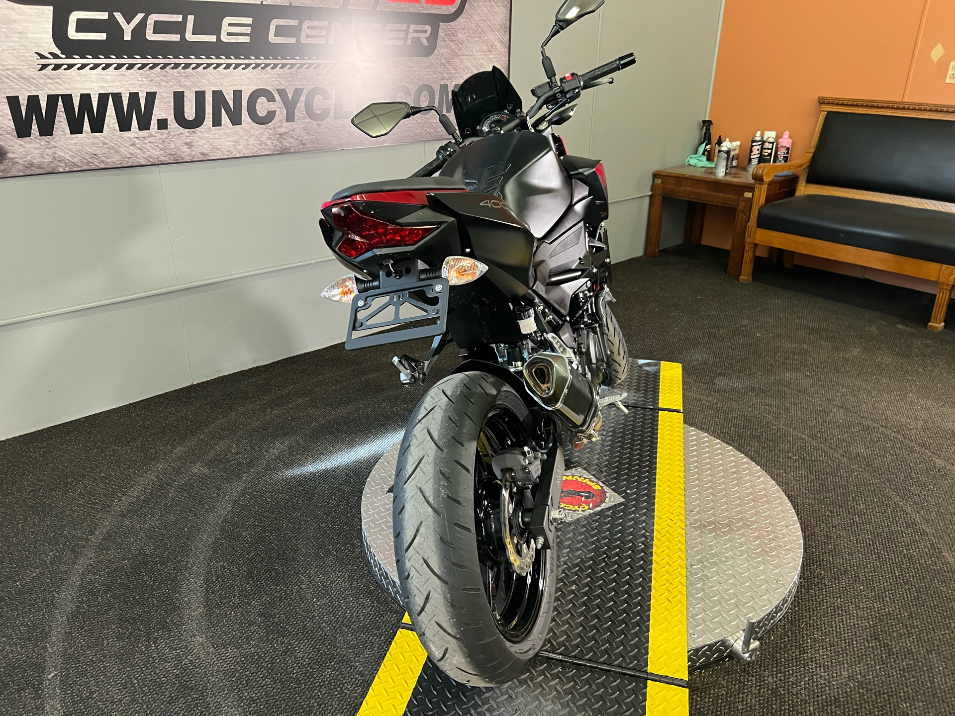 2019 Kawasaki Z400 ABS in Tyrone, Pennsylvania - Photo 11
