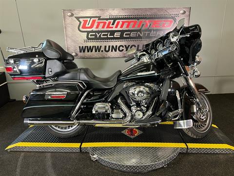 2011 Harley-Davidson Electra Glide® Ultra Limited in Tyrone, Pennsylvania - Photo 2