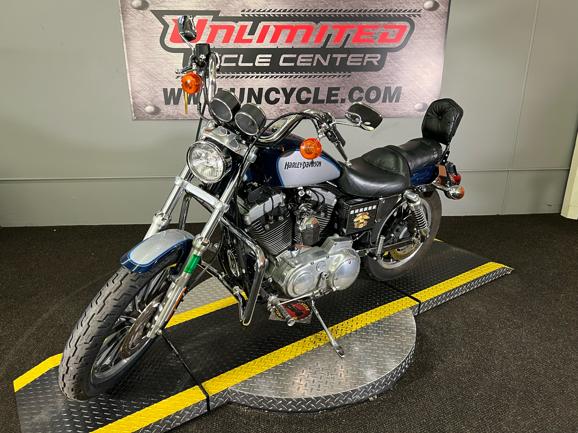 2000 Harley-Davidson XL 1200C Sportster® 1200 Custom in Tyrone, Pennsylvania - Photo 8
