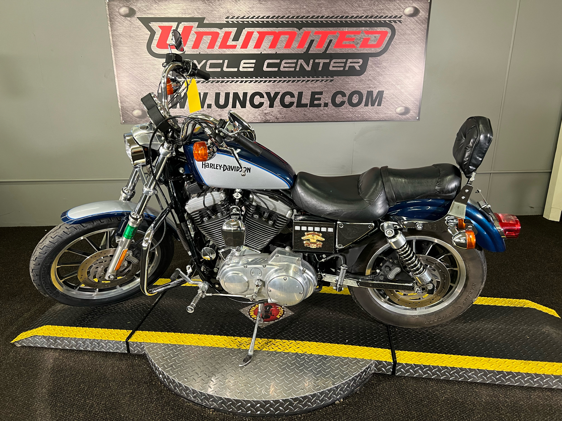 2000 Harley-Davidson XL 1200C Sportster® 1200 Custom in Tyrone, Pennsylvania - Photo 9