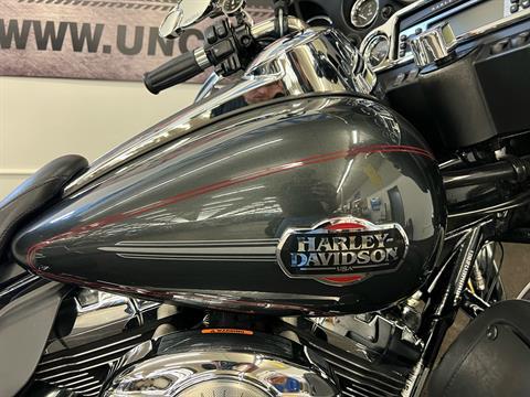 2009 Harley-Davidson Ultra Classic® Electra Glide® in Tyrone, Pennsylvania - Photo 4