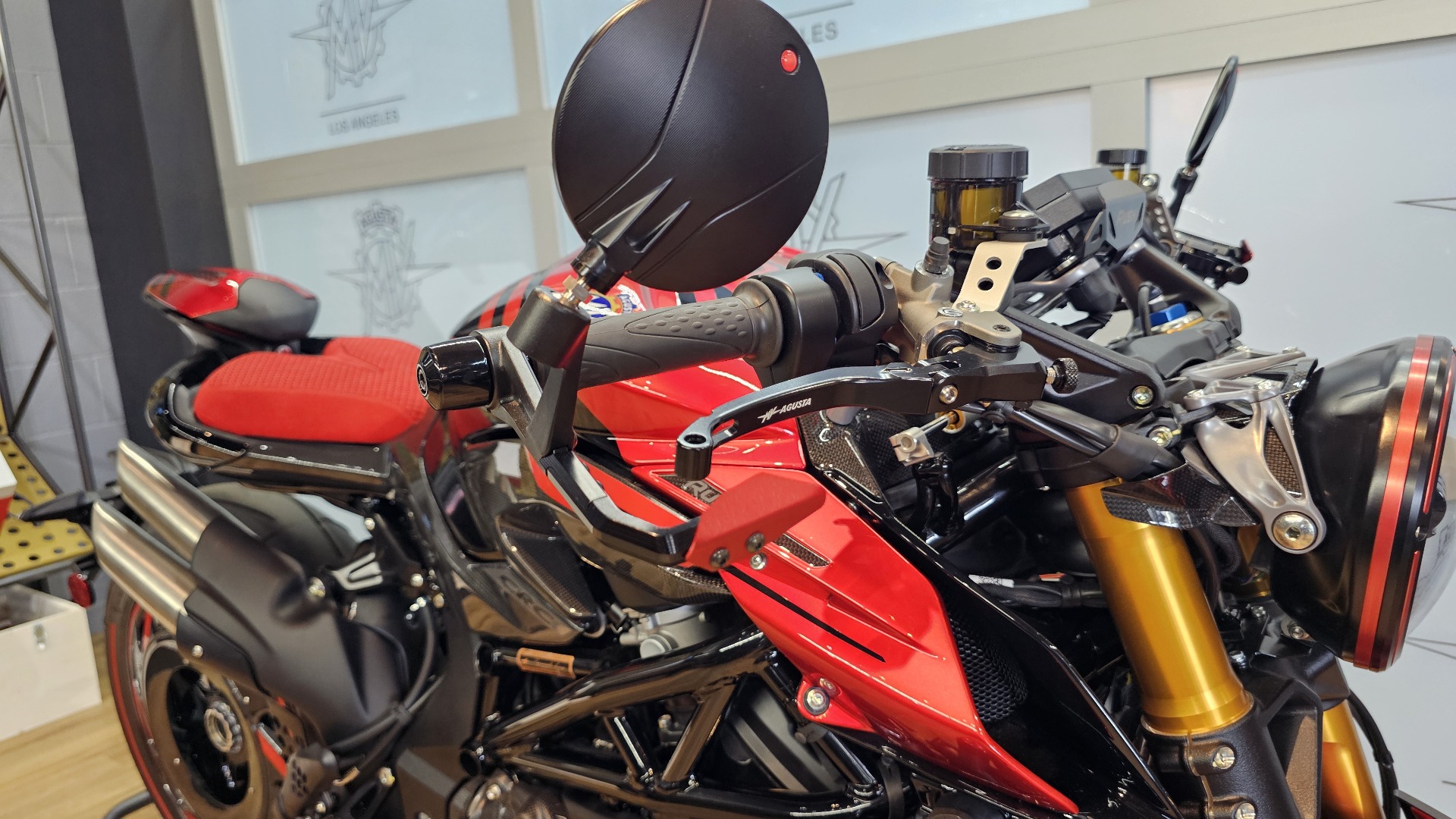 2023 MV Agusta Rush 1000 in Santa Monica, California - Photo 17