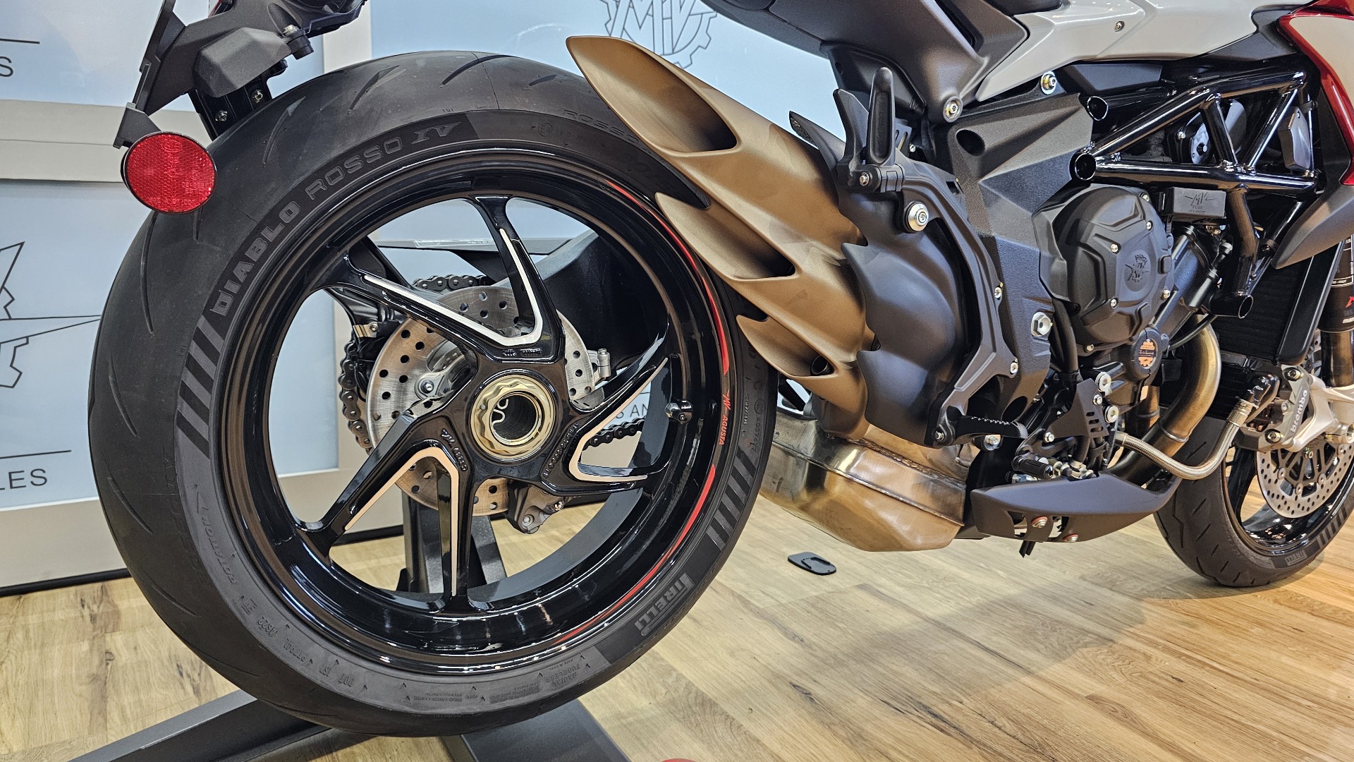 2023 MV Agusta Brutale RR in Santa Monica, California - Photo 12