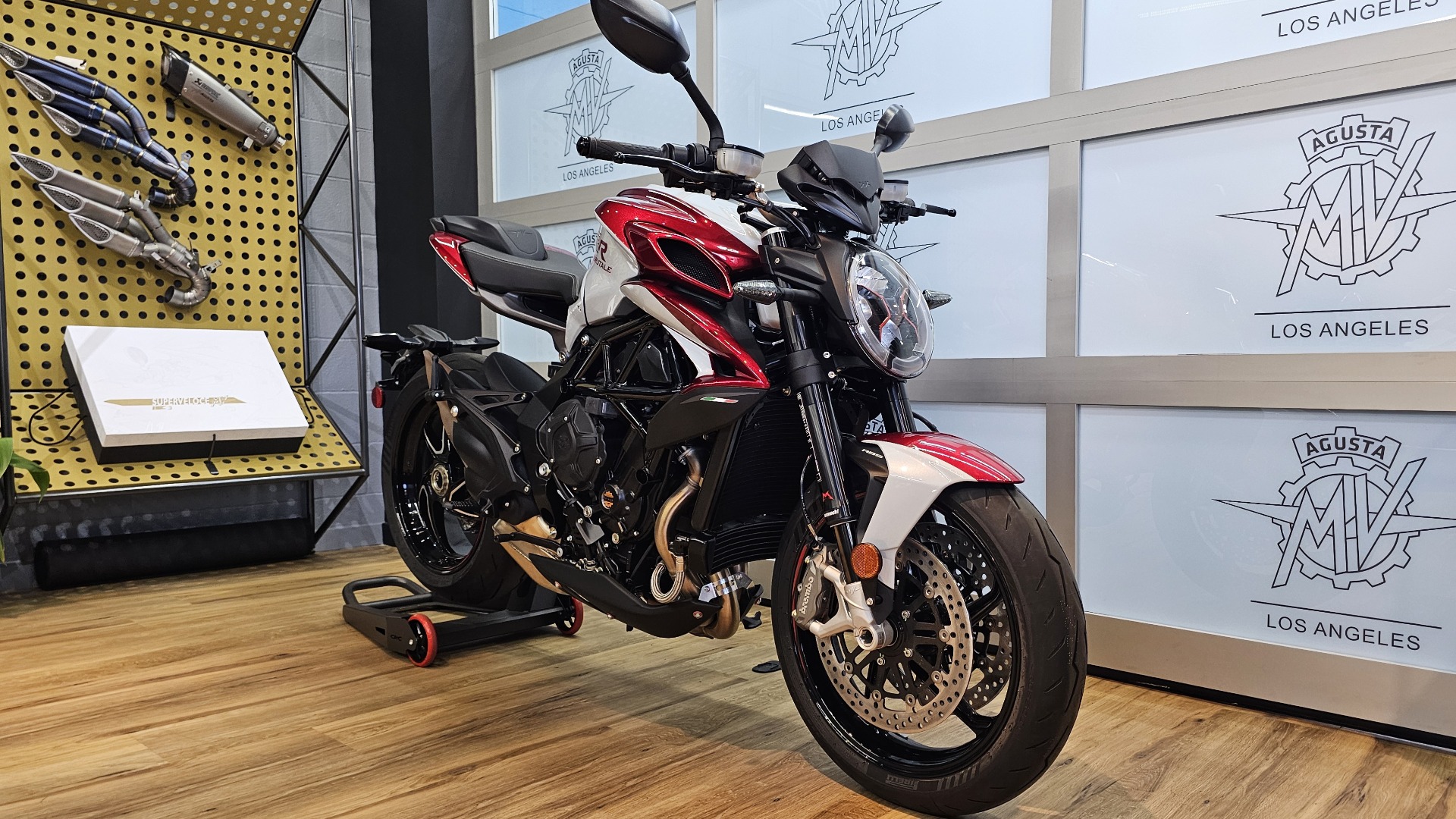 2023 MV Agusta Brutale RR in Santa Monica, California - Photo 14