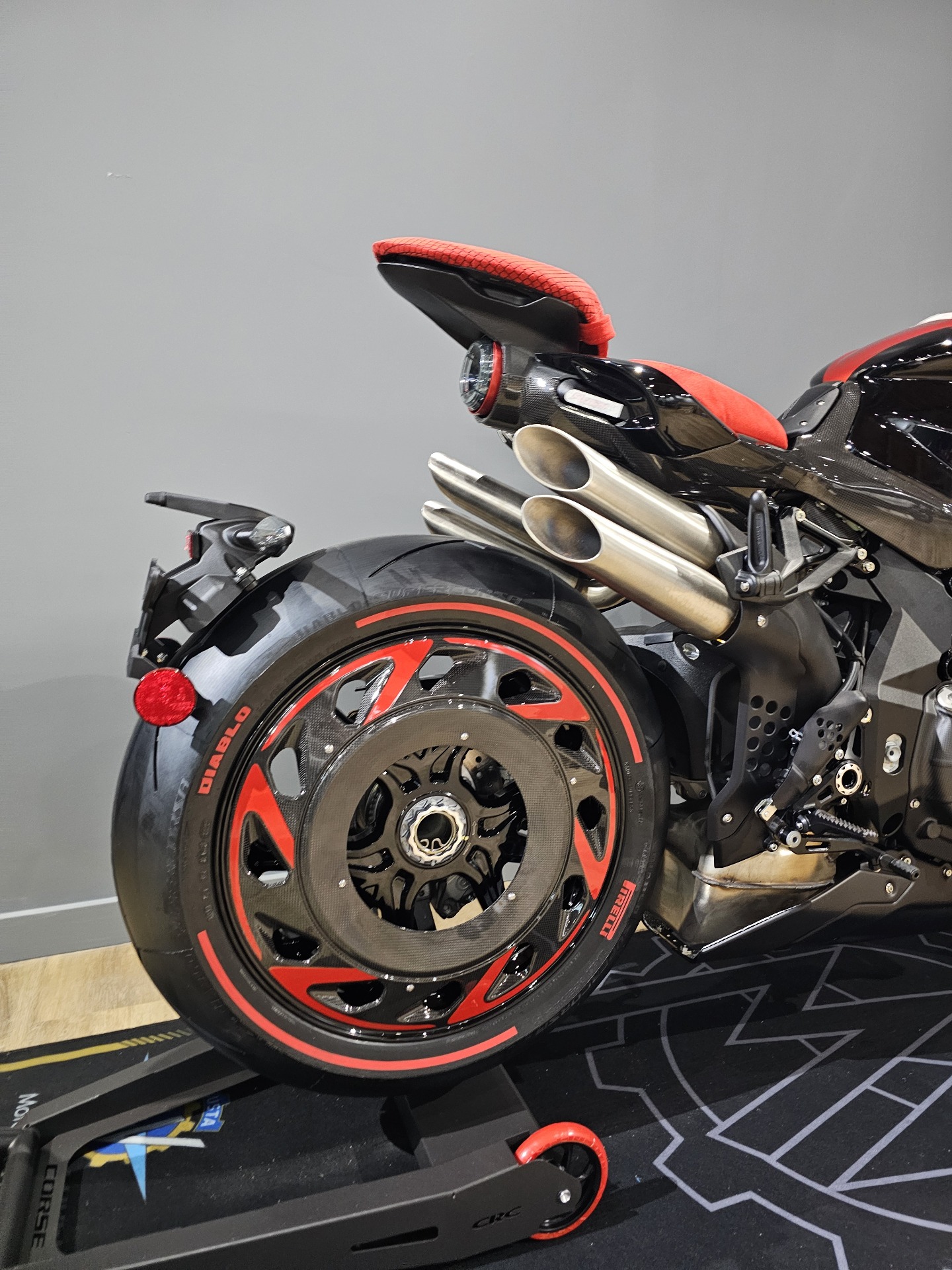 2023 MV Agusta Rush 1000 in Santa Monica, California - Photo 30