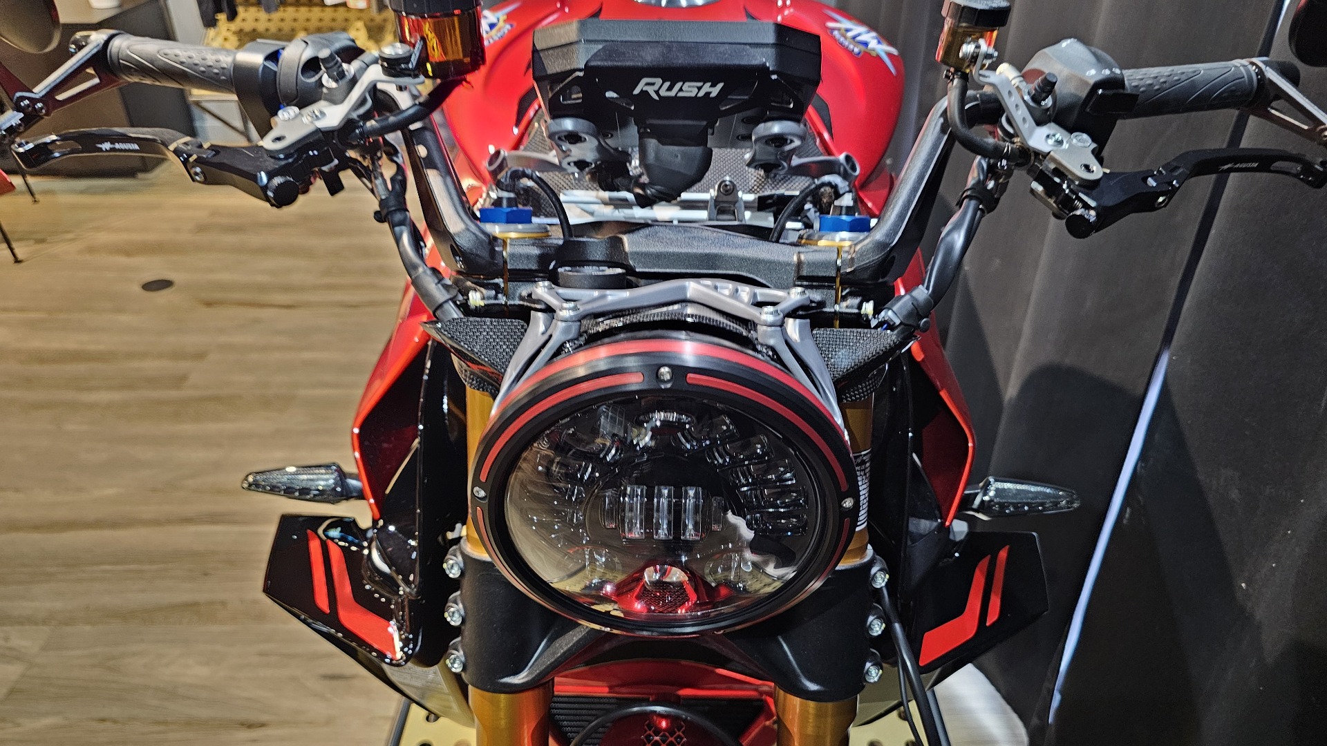 2023 MV Agusta Rush 1000 in Santa Monica, California - Photo 37