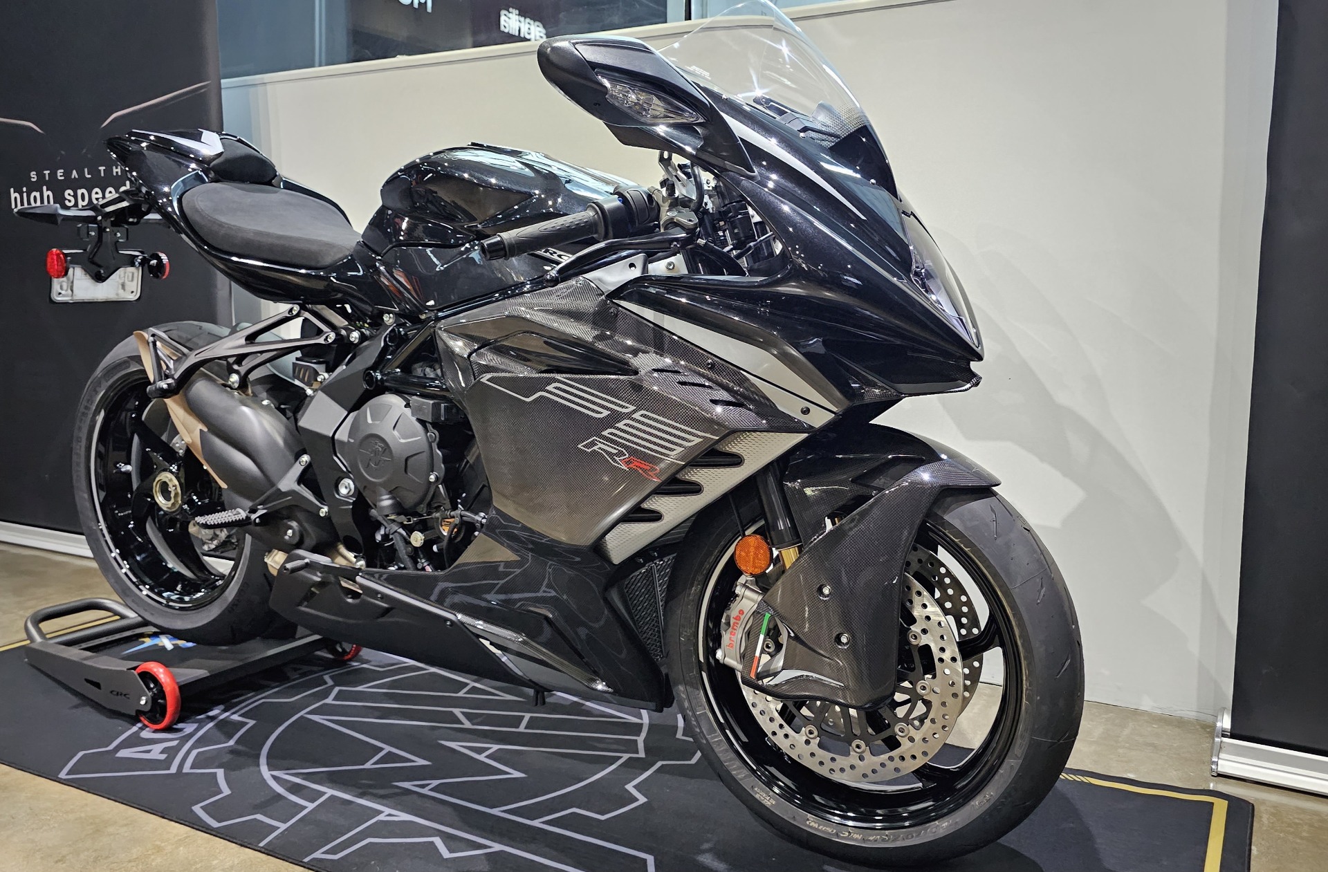 2023 MV Agusta F3 RR in Santa Monica, California - Photo 5