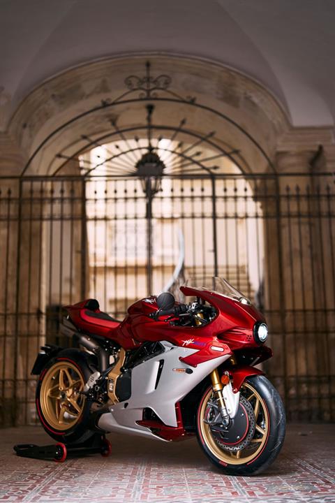 2024 MV Agusta SUPERVELOCE 1000 SERIE ORO in Santa Monica, California - Photo 12