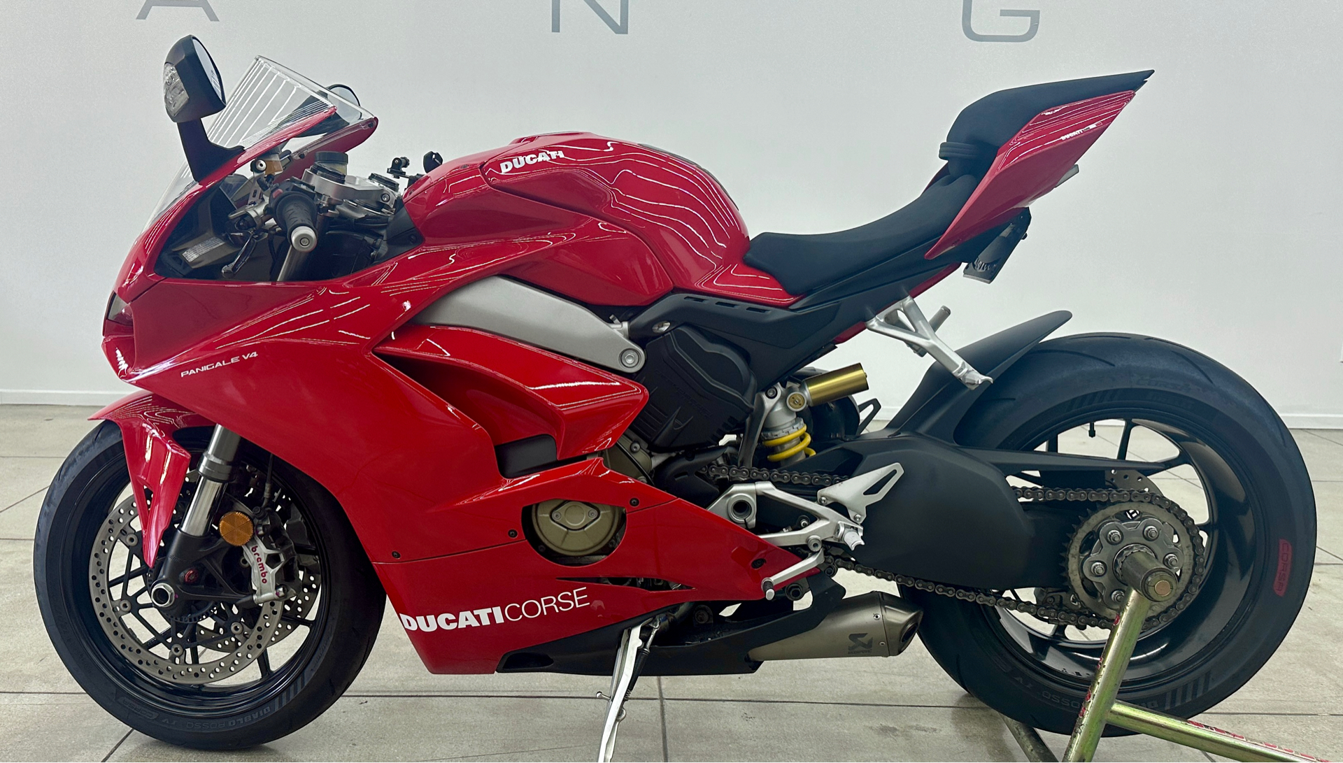 2019 Ducati Panigale V4 in Los Angeles, California - Photo 9
