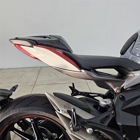 2022 MV Agusta Brutale RR in Los Angeles, California - Photo 18