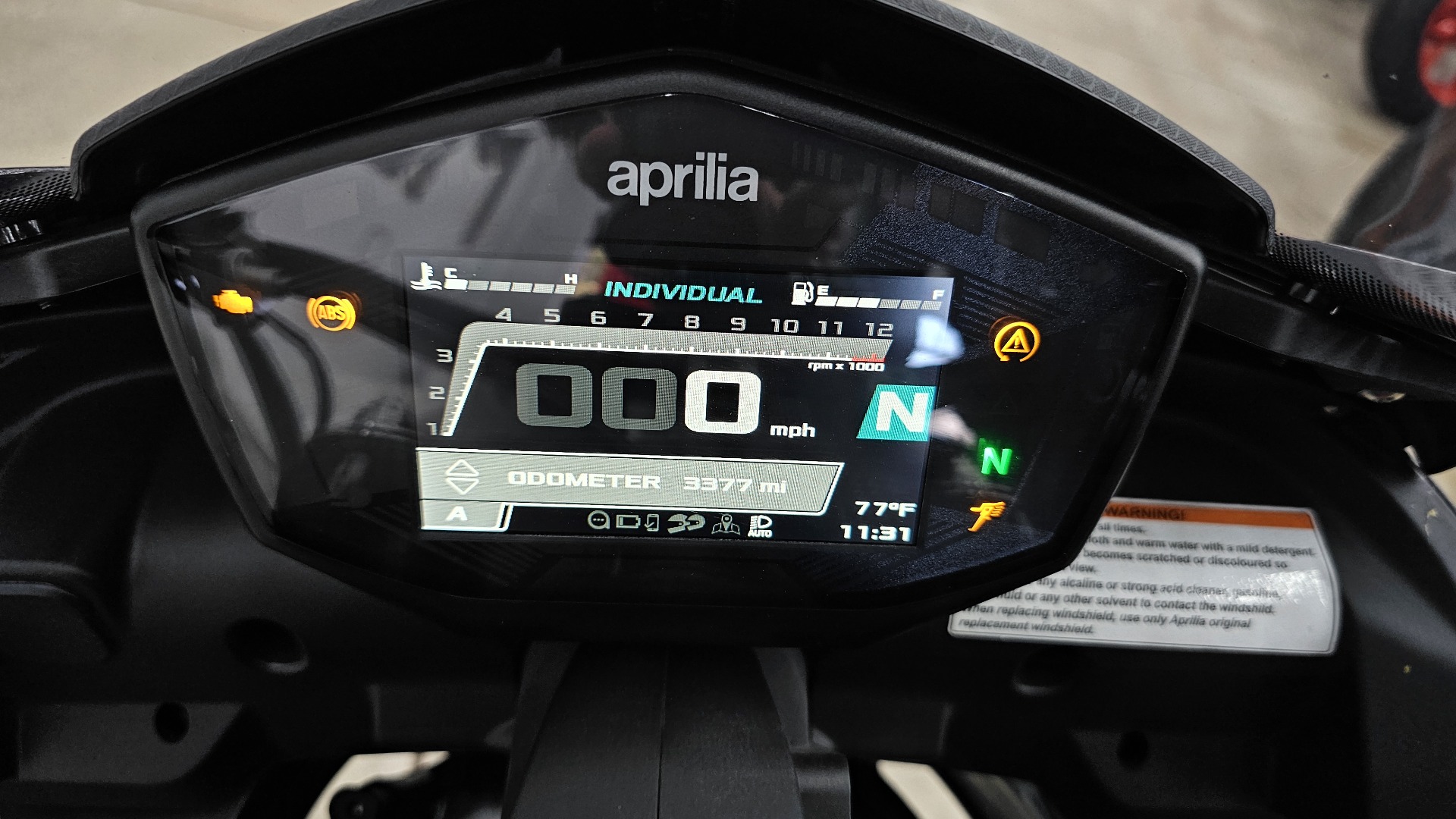 2023 Aprilia Tuono 660 Factory in Los Angeles, California - Photo 13