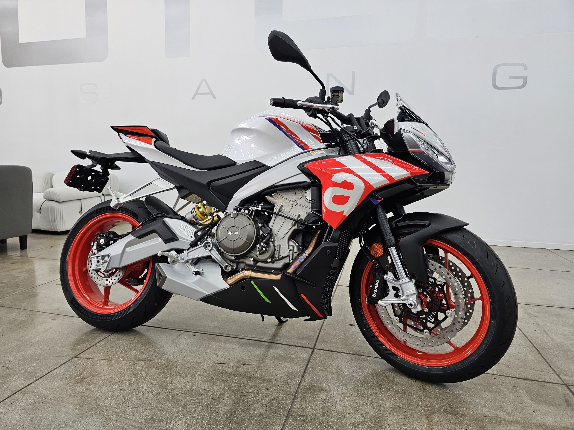 2024 Aprilia Tuono 660 Factory in Los Angeles, California - Photo 2