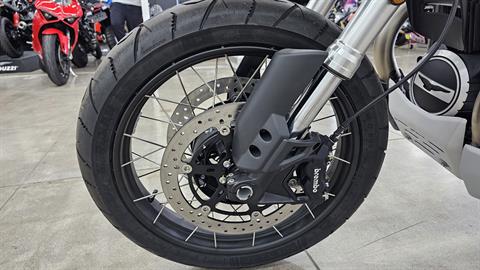 2022 Moto Guzzi V85 TT in Los Angeles, California - Photo 8