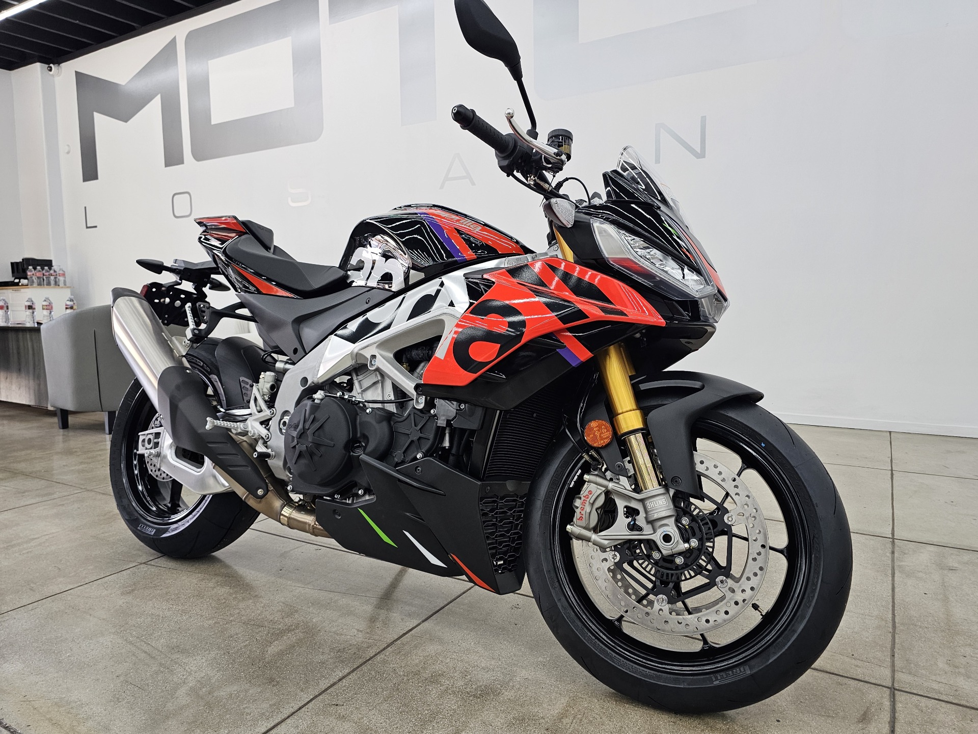 2024 Aprilia Tuono V4 Factory 1100 in Los Angeles, California - Photo 2