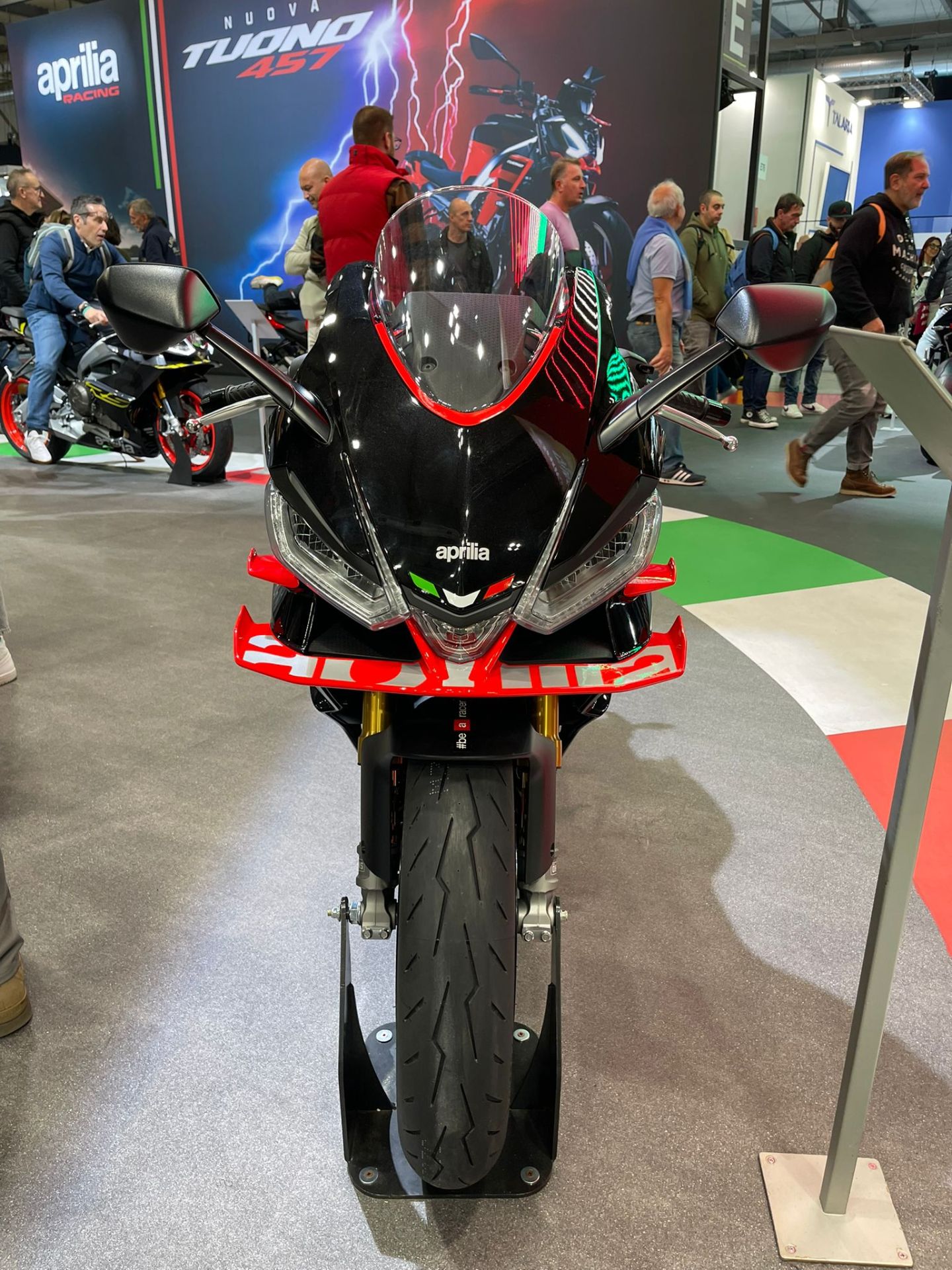 2025 Aprilia RS 660 FACTORY in Los Angeles, California - Photo 2