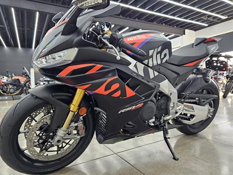 2024 Aprilia RSV4 Factory 1100 in Los Angeles, California - Photo 3