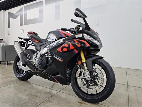 2024 Aprilia RSV4 Factory 1100 in Los Angeles, California - Photo 11