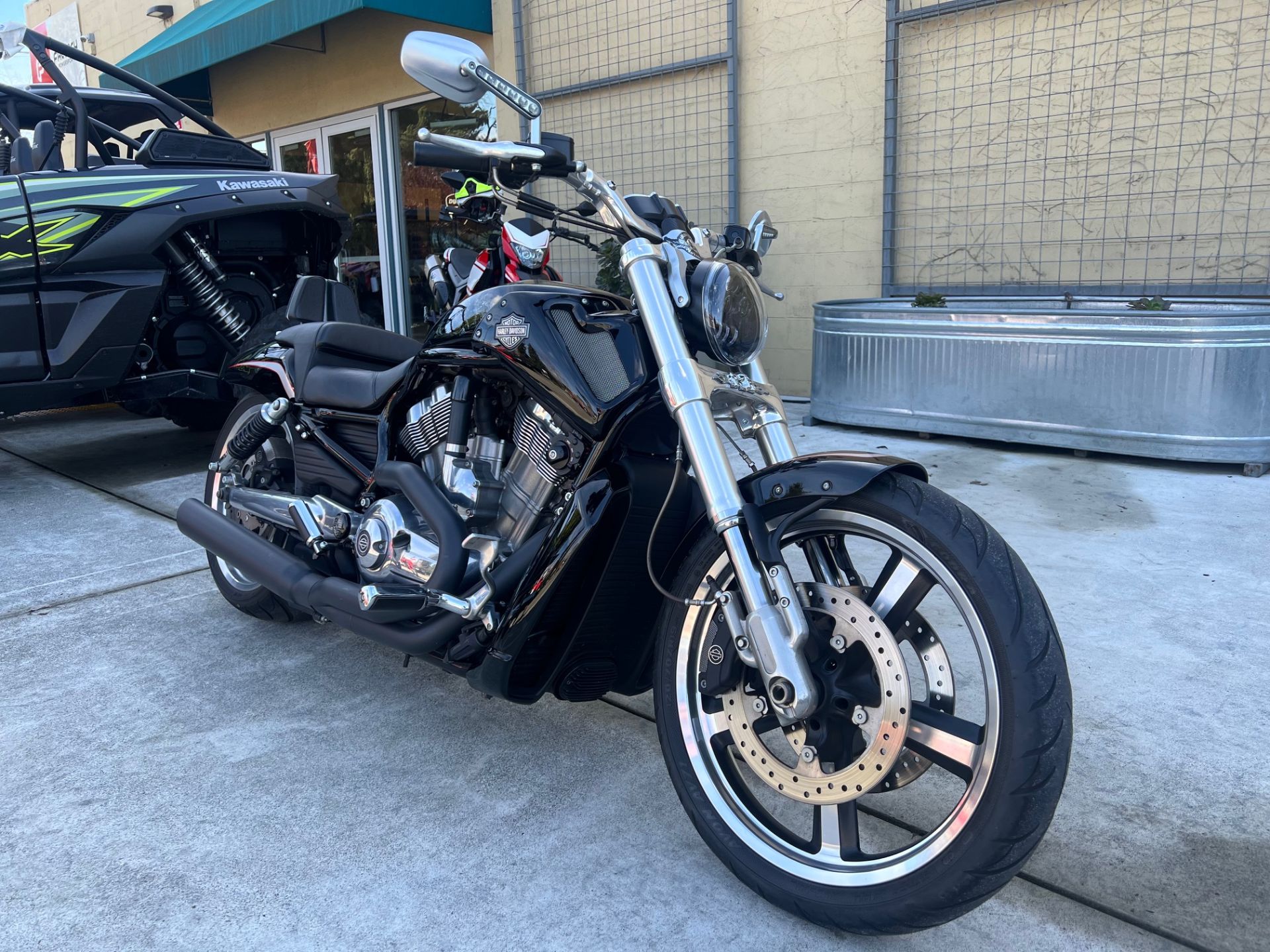 2009 Harley-Davidson V-Rod® Muscle™ in Santa Rosa, California - Photo 2