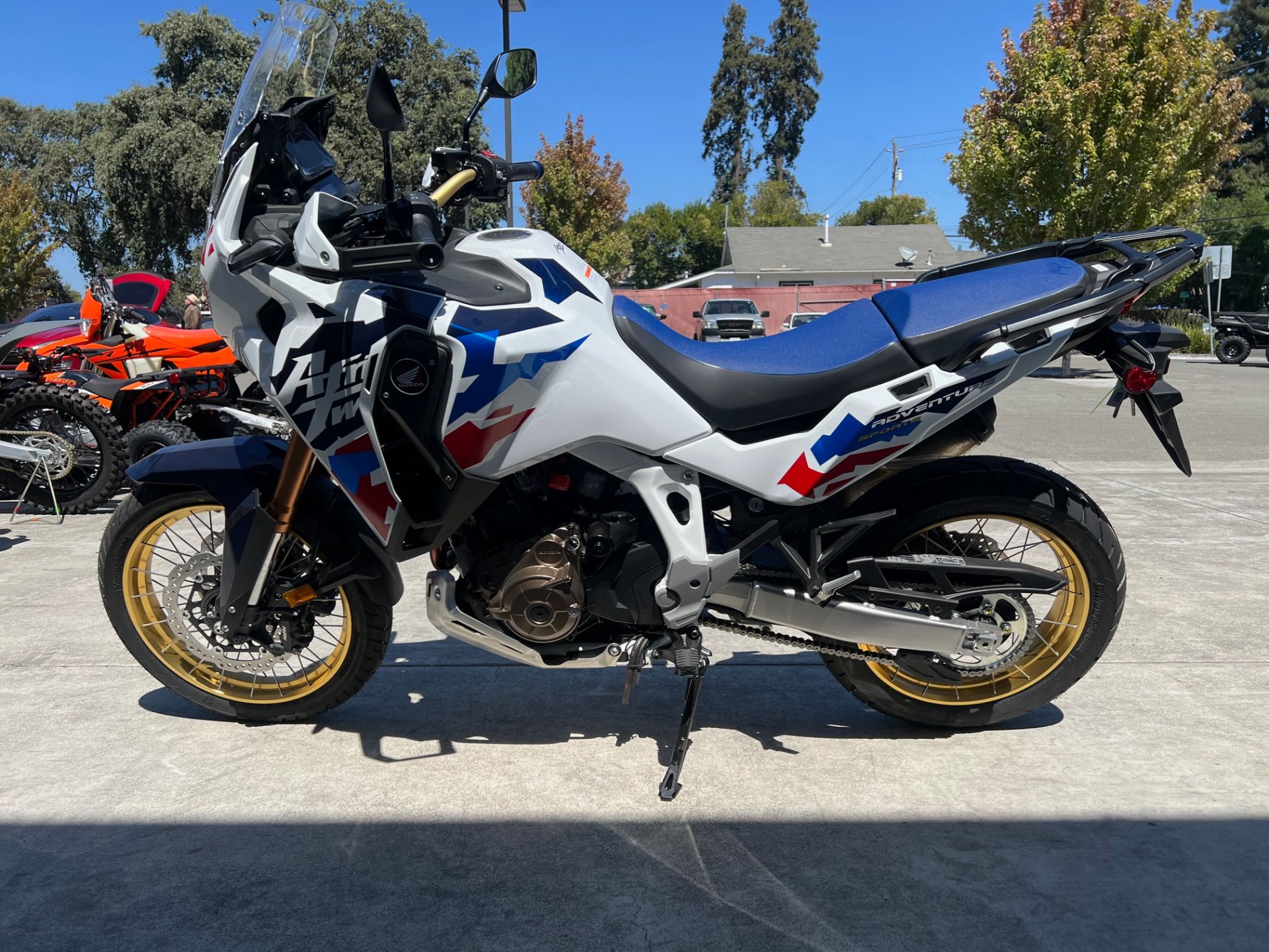 2024 Honda Africa Twin Adventure Sports ES DCT in Santa Rosa, California - Photo 3