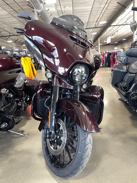 2019 Harley-Davidson CVO™ Street Glide® in Yakima, Washington - Photo 3