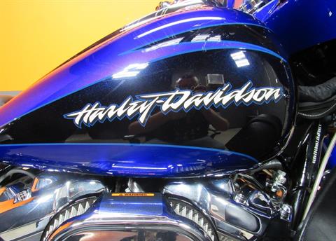 2017 Harley-Davidson CVO™ Street Glide® in Yakima, Washington - Photo 5