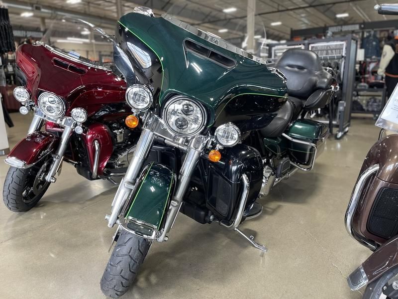 2015 Harley-Davidson Ultra Limited in Yakima, Washington - Photo 1