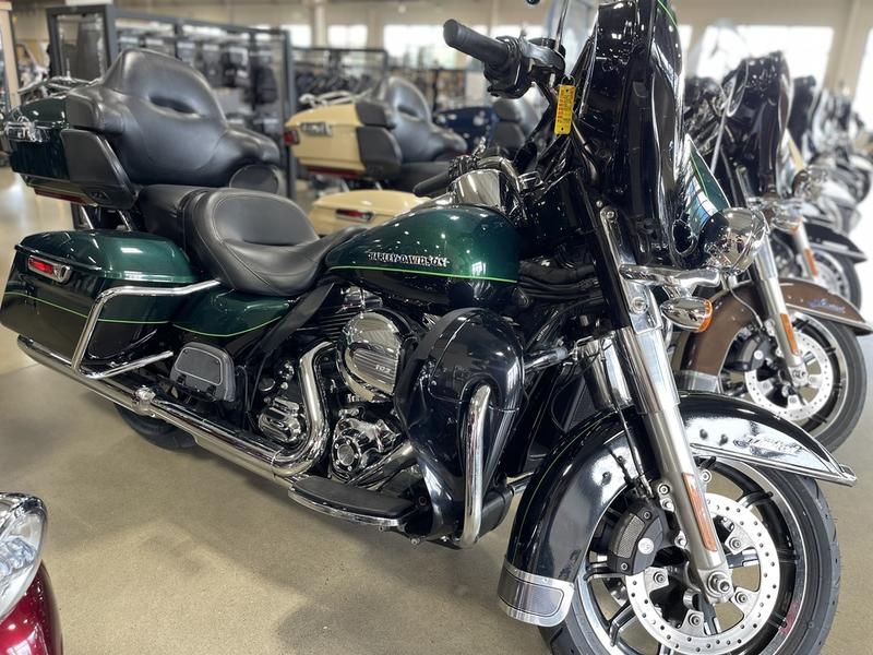 2015 Harley-Davidson Ultra Limited in Yakima, Washington - Photo 2