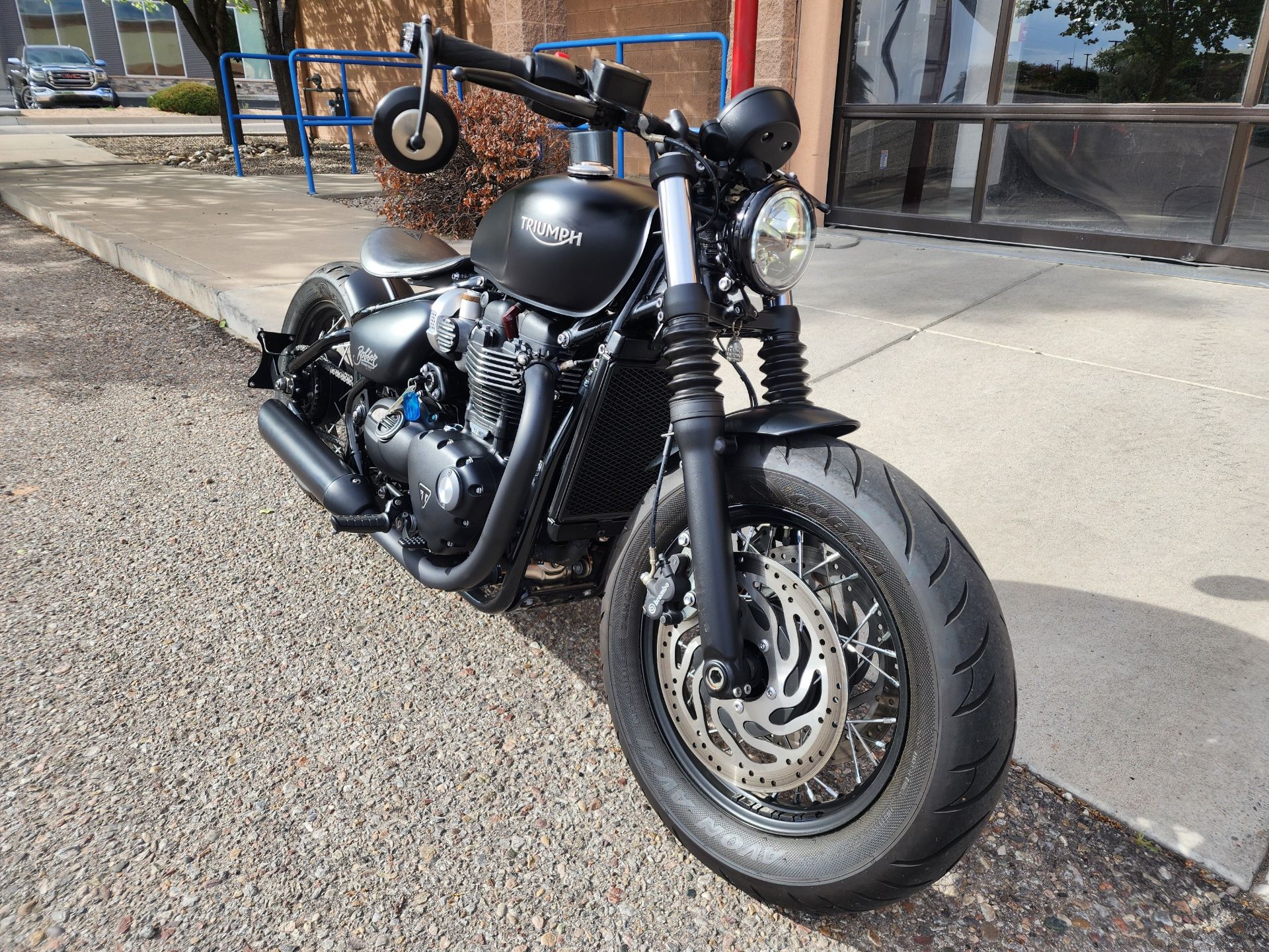 2019 Triumph Bonneville Bobber Black in Albuquerque, New Mexico - Photo 2