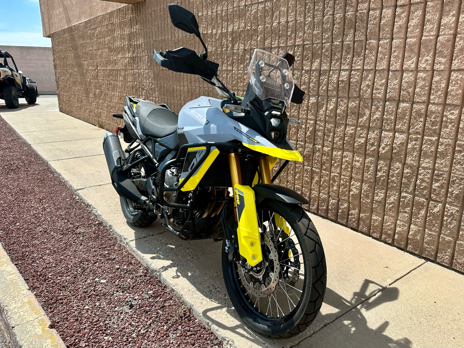 2023 Suzuki V-Strom 800DE in Albuquerque, New Mexico - Photo 2