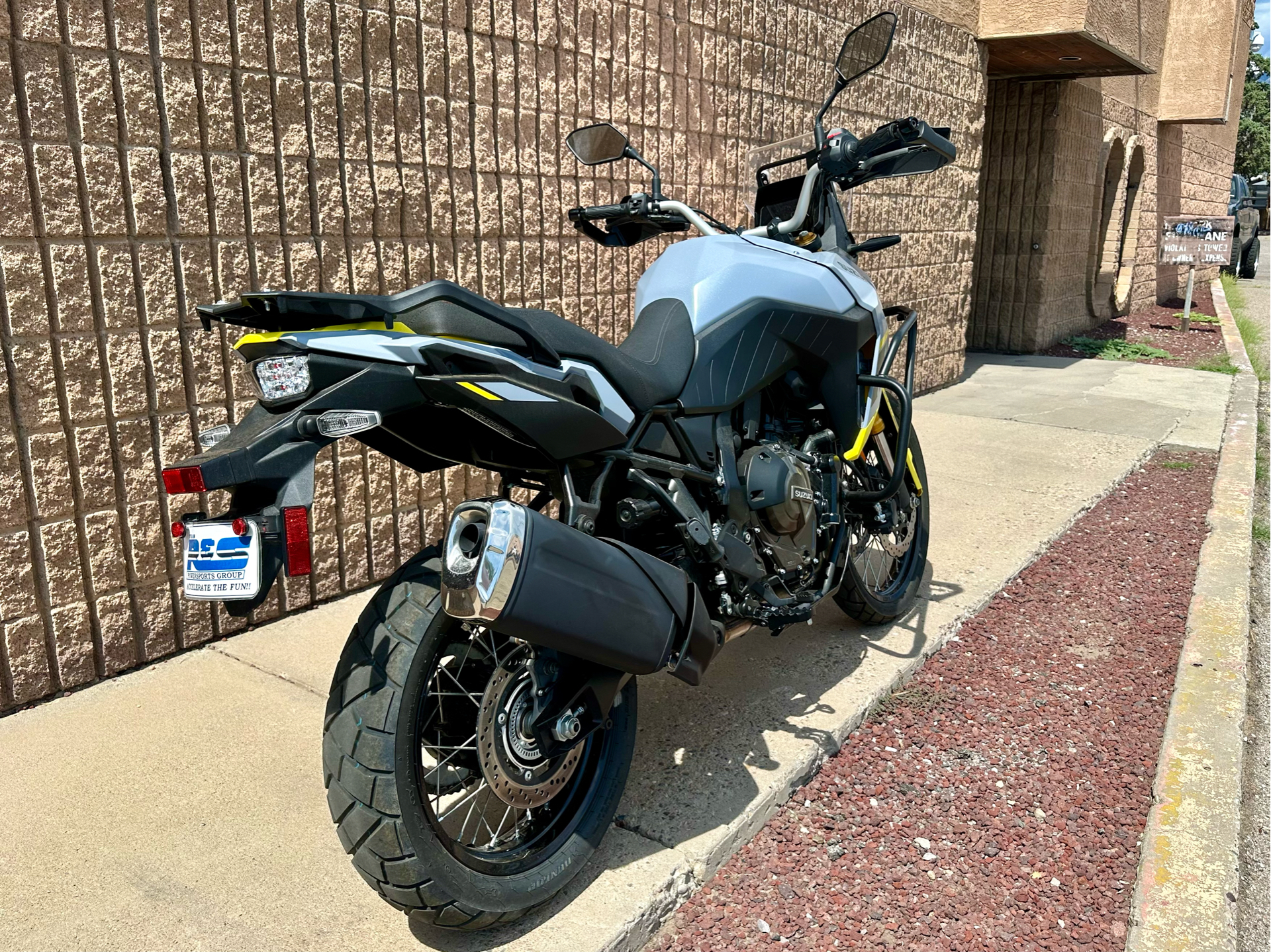 2023 Suzuki V-Strom 800DE in Albuquerque, New Mexico - Photo 3