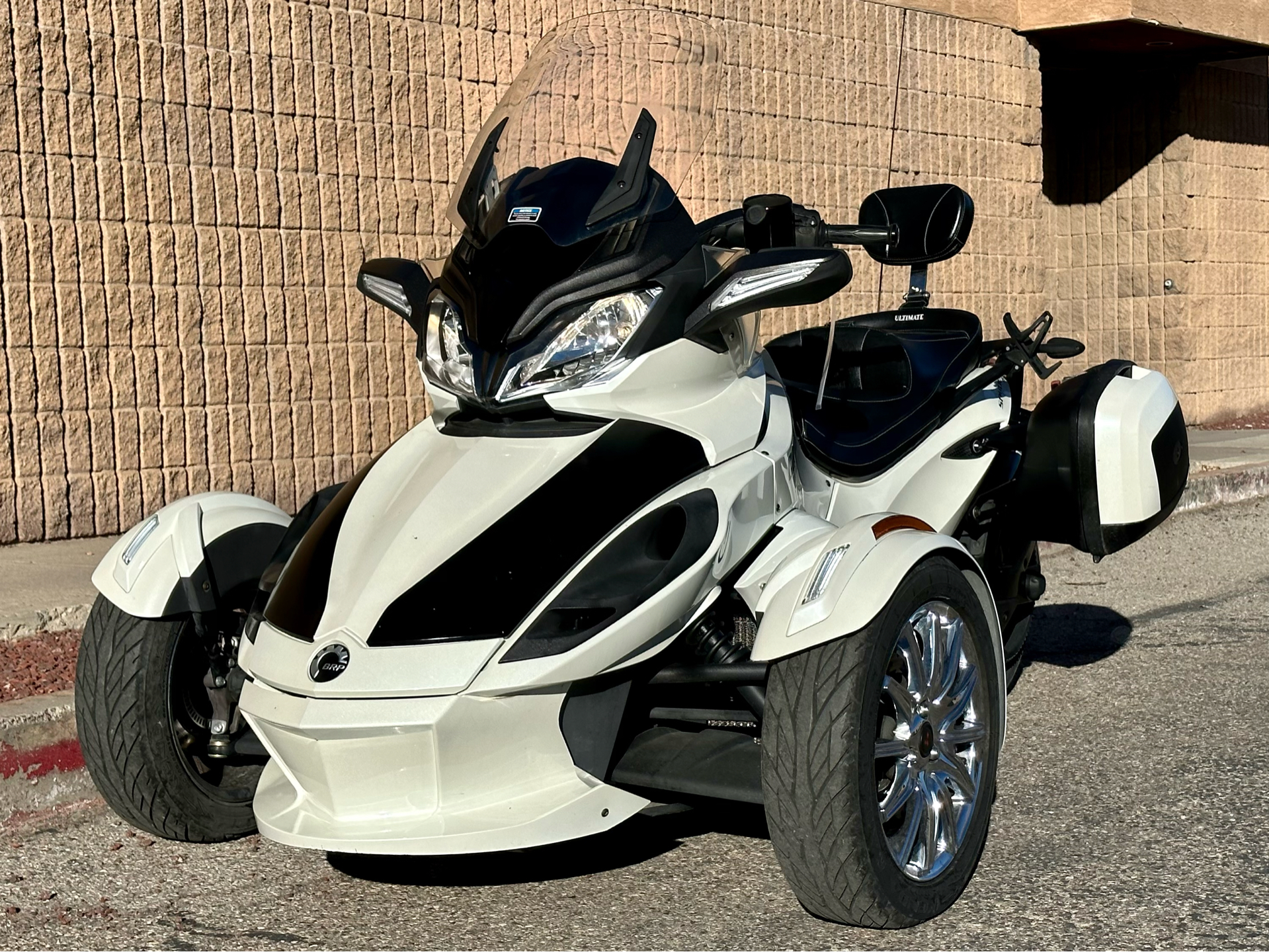 2013 Can-Am Spyder® ST Limited in Albuquerque, New Mexico - Photo 5